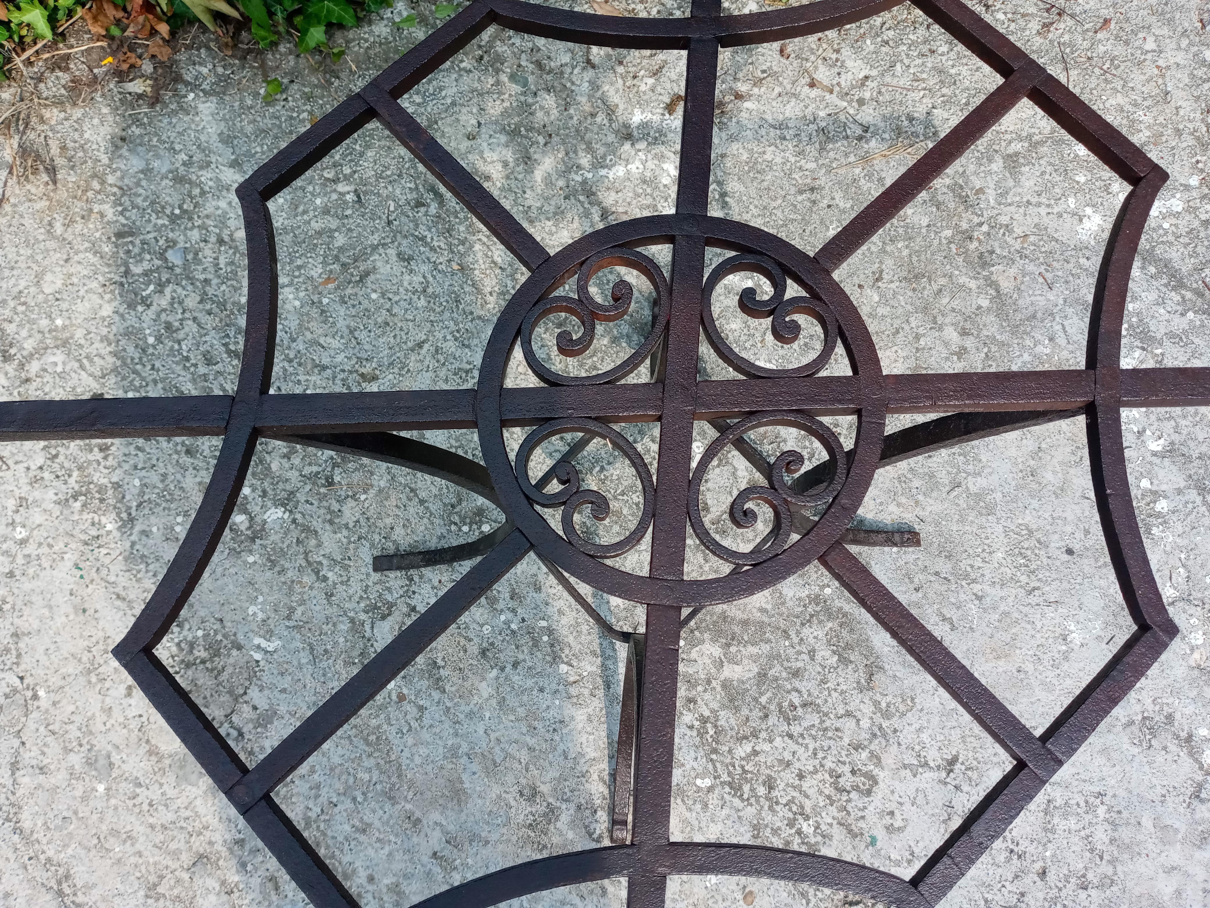 base x coffee table, wrought iron For Sale 1