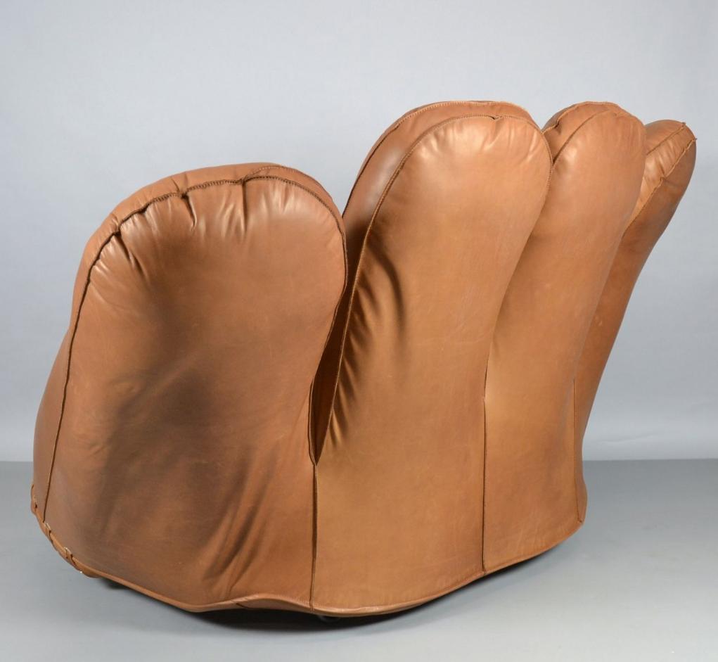 Baseball Glove Joe Armchair by De Pas In Good Condition In Paris, FR