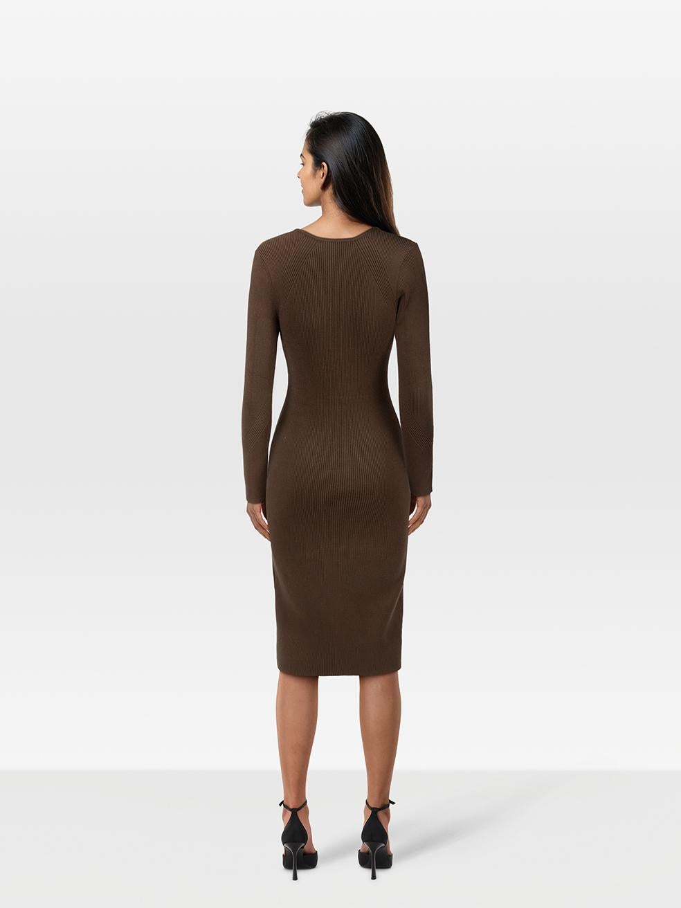 CONDITION is Very good. Minimal wear to the dress is evident. One centre front button loop is loose on this used ba&sh designer resale item.
 
 
 
 Details
 
 
 Brown
 
 Viscose
 
 Dress
 
 Midi
 
 Stretchy
 
 Midi
 
 Long sleeves
 
 V-neck
 
