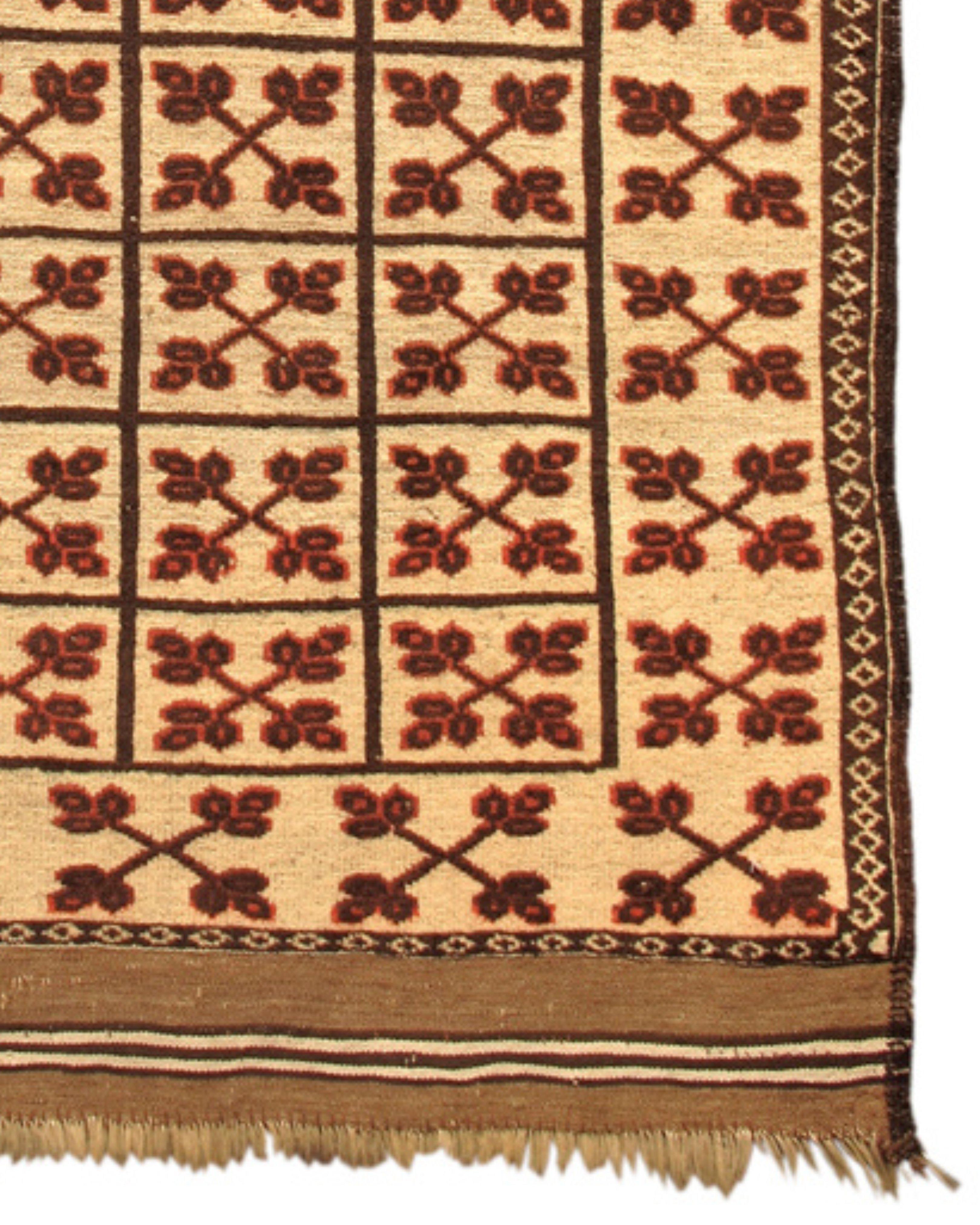 Antique Bashir Rug, Late 19th Century In Excellent Condition For Sale In San Francisco, CA