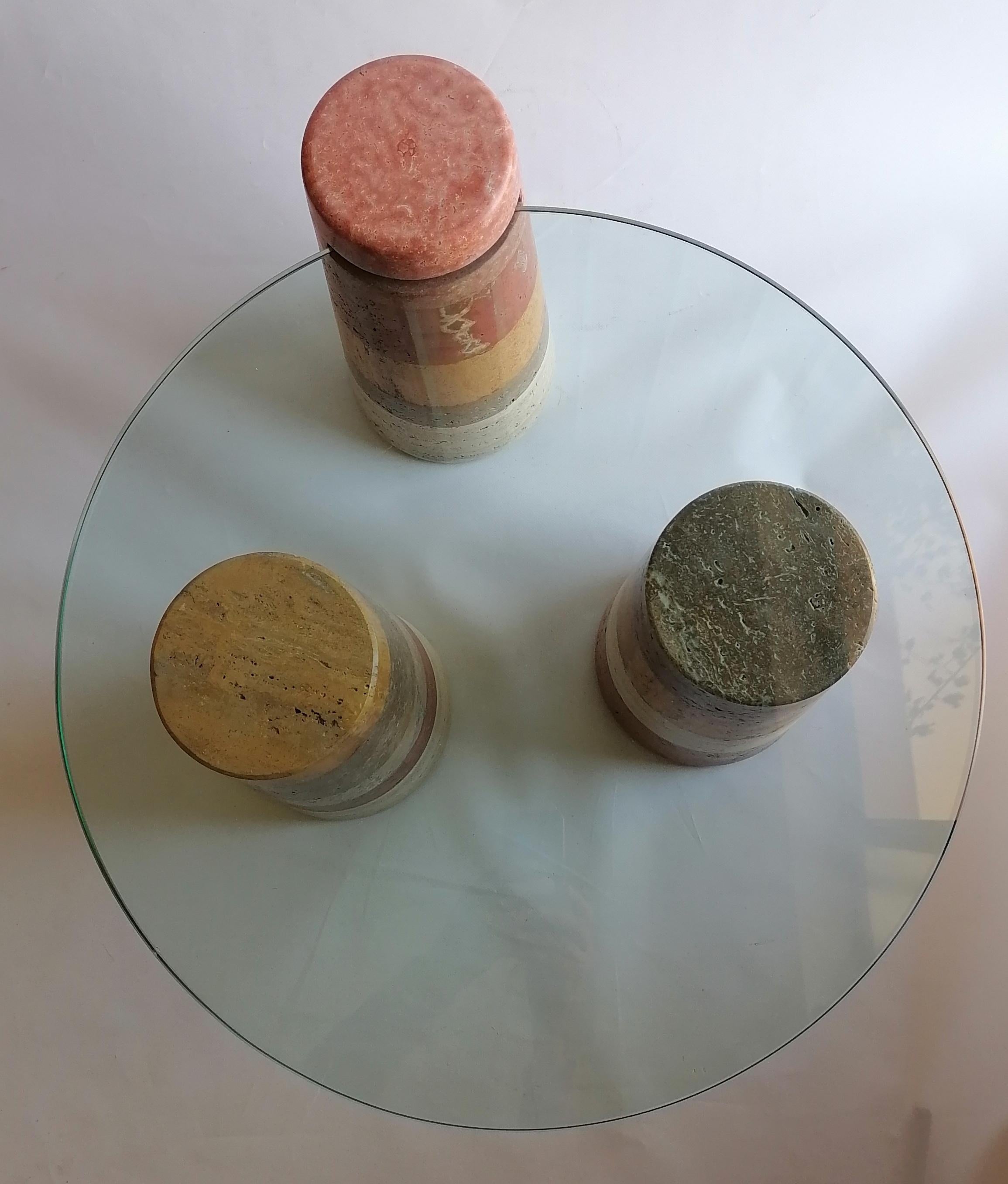 italien Basi tavolo basso original in travertini vari colore -made in Italy en vente