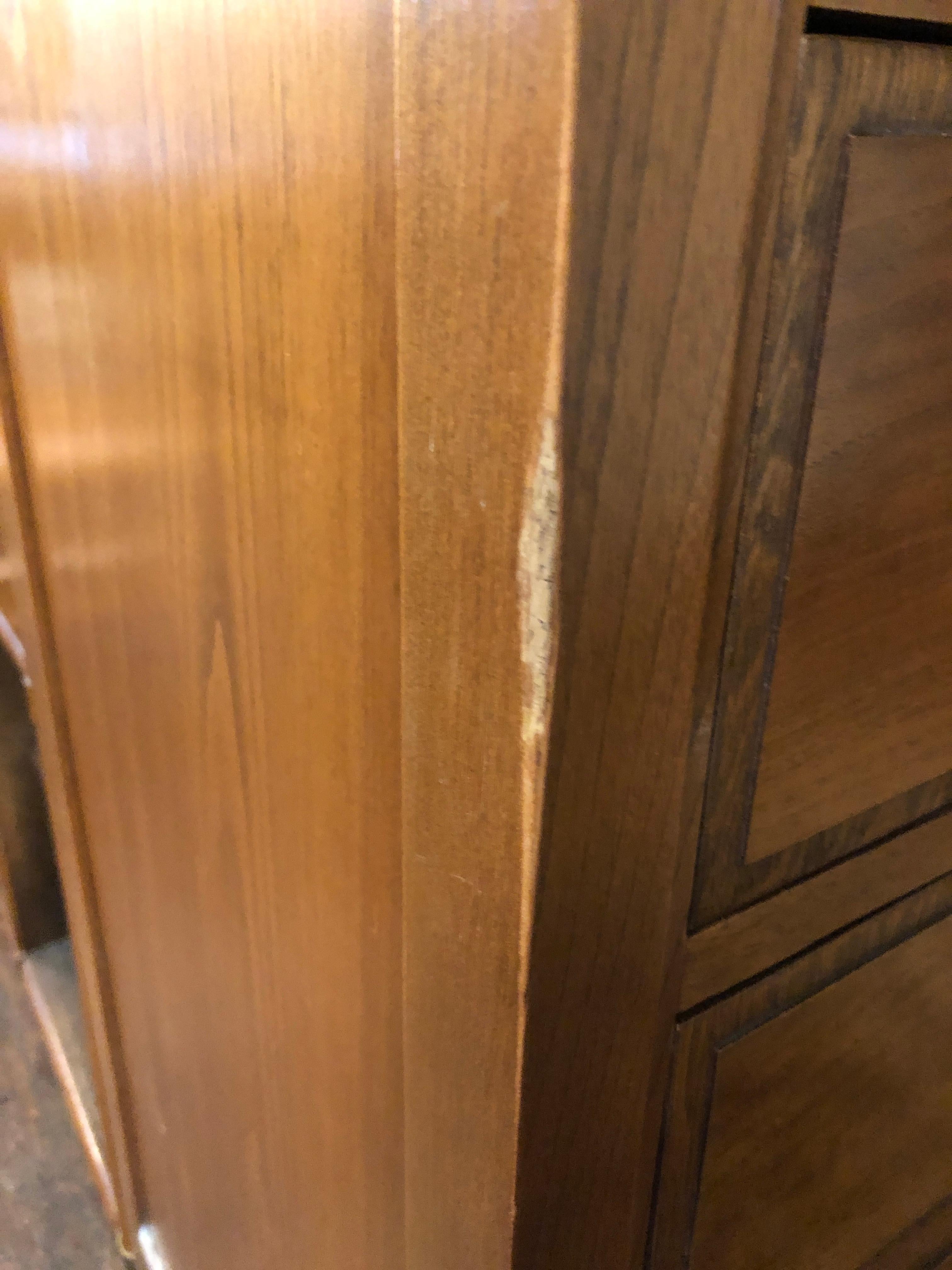 Basic Witz - Comò Highboy in legno di noce del Medioevo in vendita 11