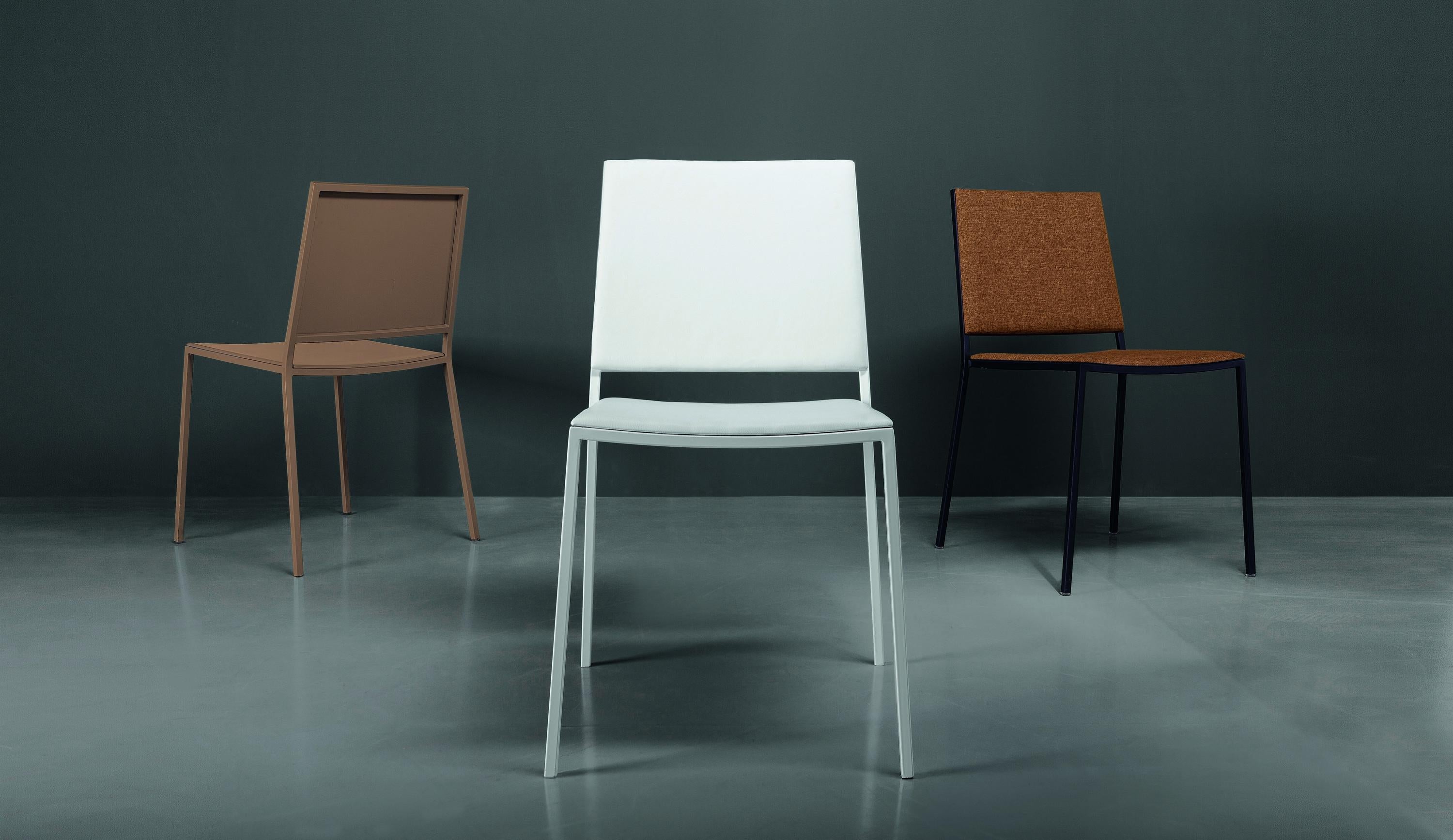 Contemporary Básica Chair by Doimo Brasil For Sale