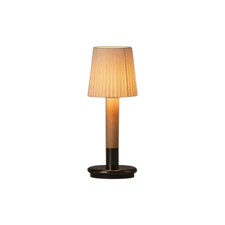 Lampe à poser Básica Minima Bateria par Equipo Santa & Cole et Santiago Roqueta