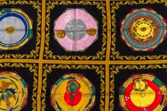 Foulard en soie noire à médaillons de Basile