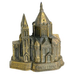 Basilique Bonsebours Souvenir Bâtiment Modèle architectural vintage France 1930s