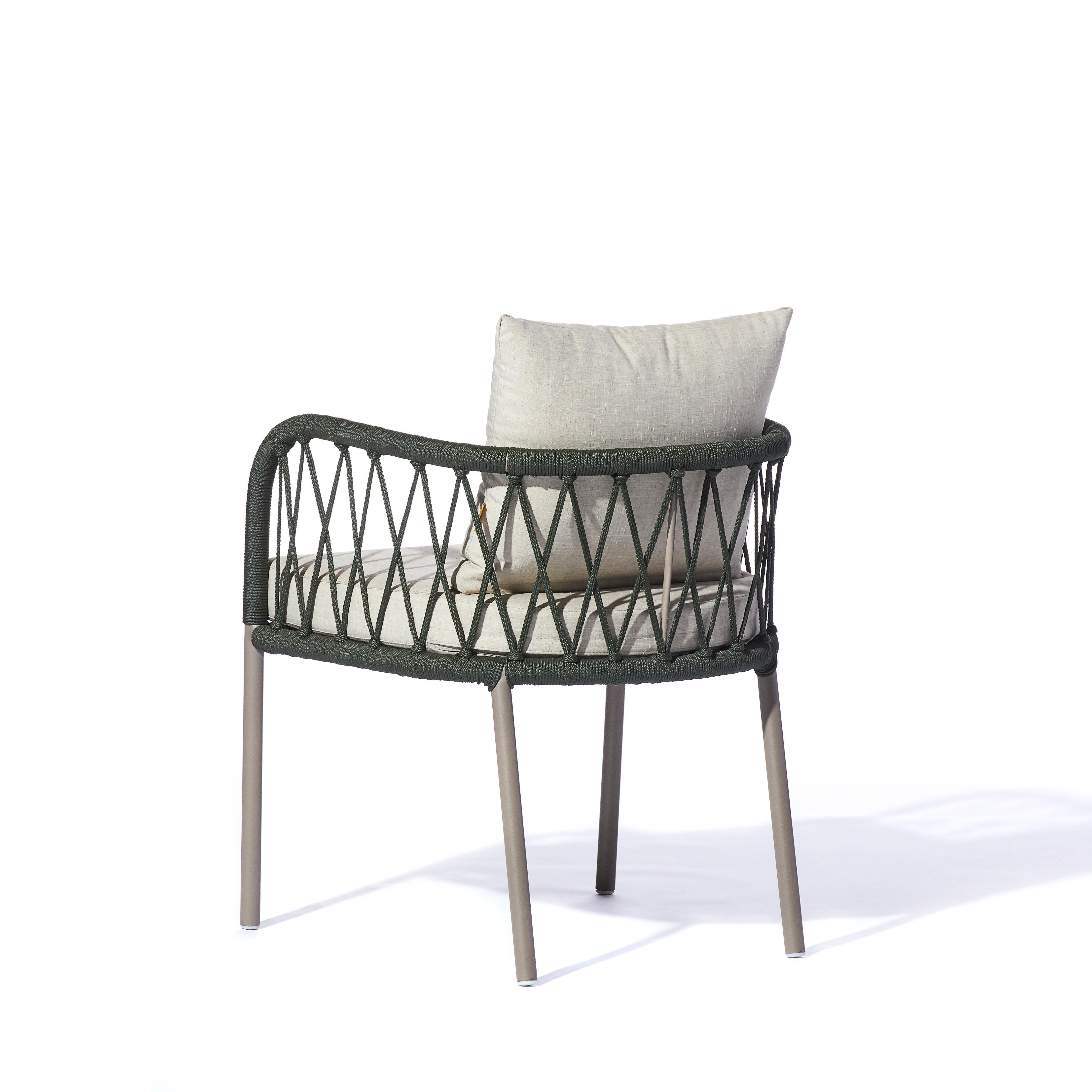 Zeitgenössischer Sessel für den Außenbereich, Aluminium mit nautischem Seilmuster - Bask  (Brasilianisch) im Angebot