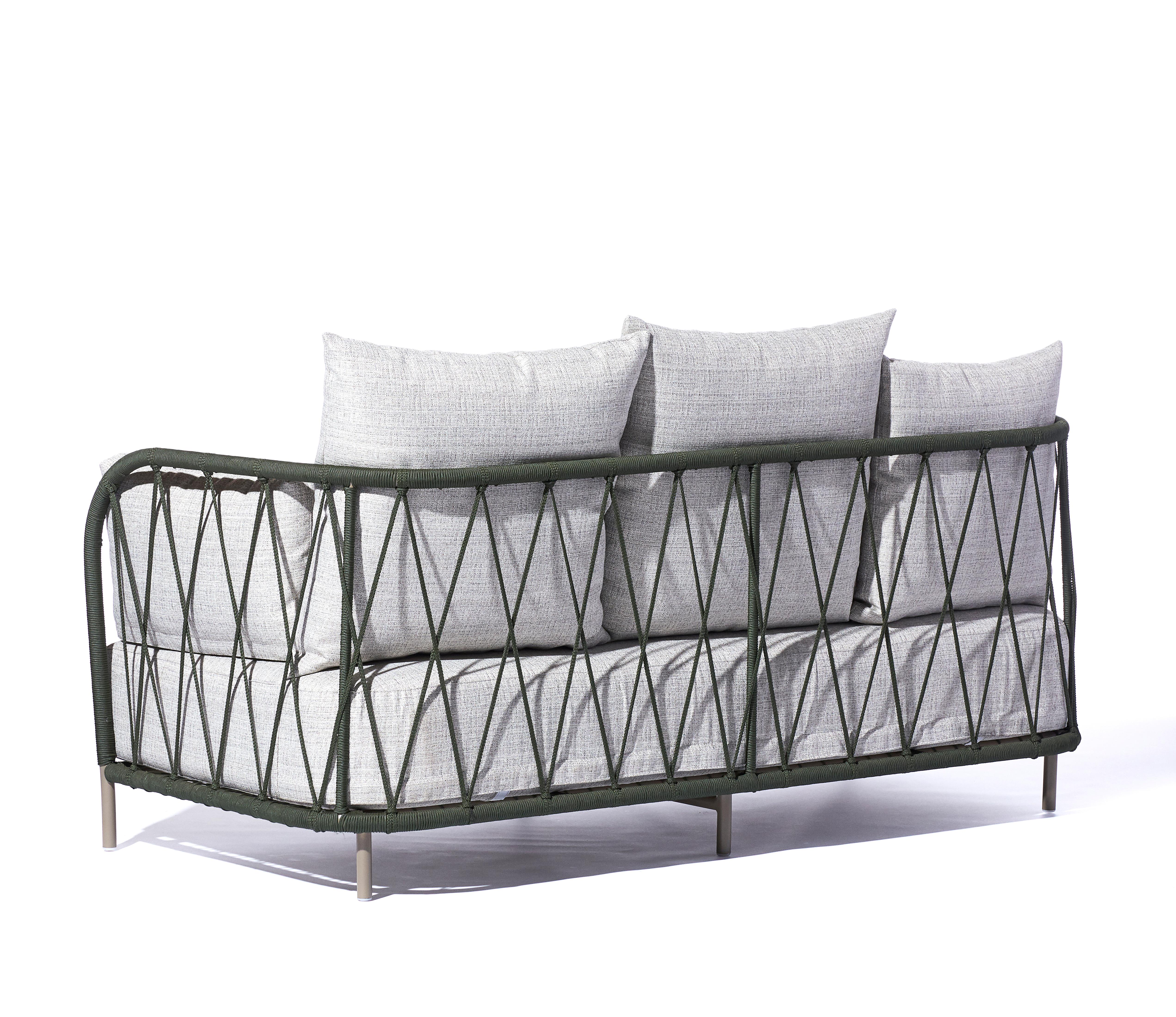 Moderne Canapé d'extérieur contemporain en aluminium avec motif de corde nautique, Bask en vente