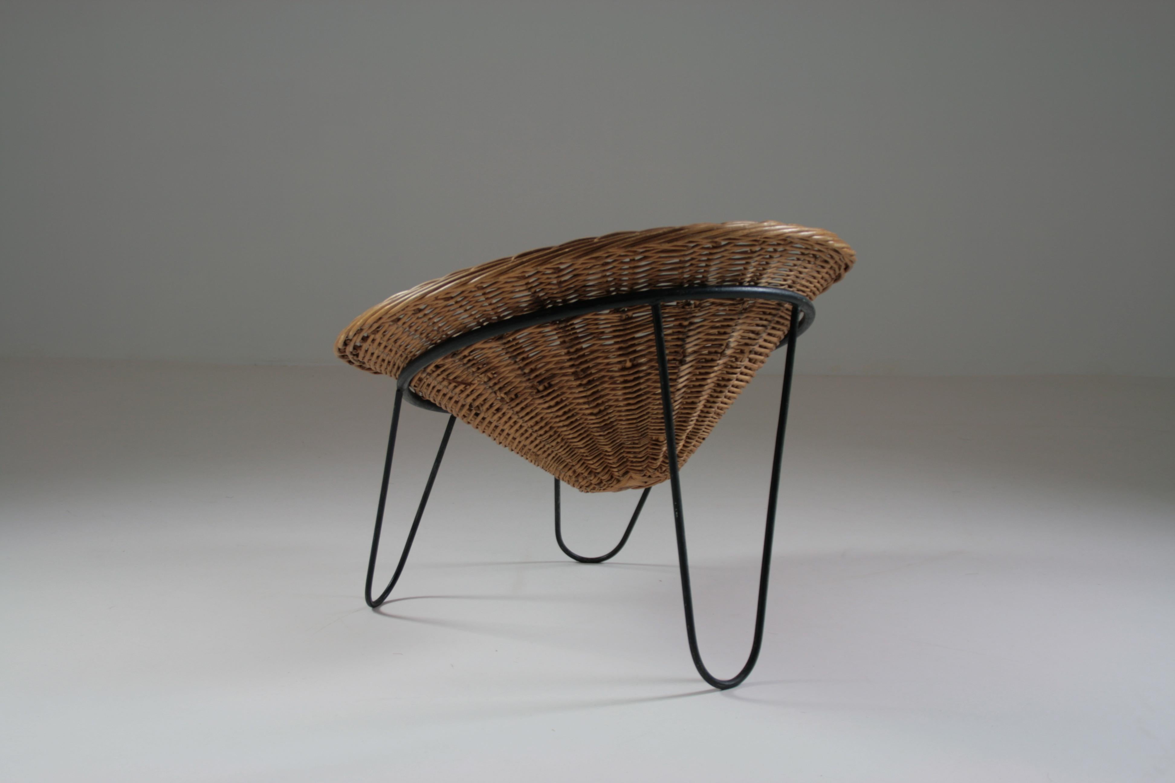 Basket Chair in Wicker and Tripod Metal Legs, 1950s 3