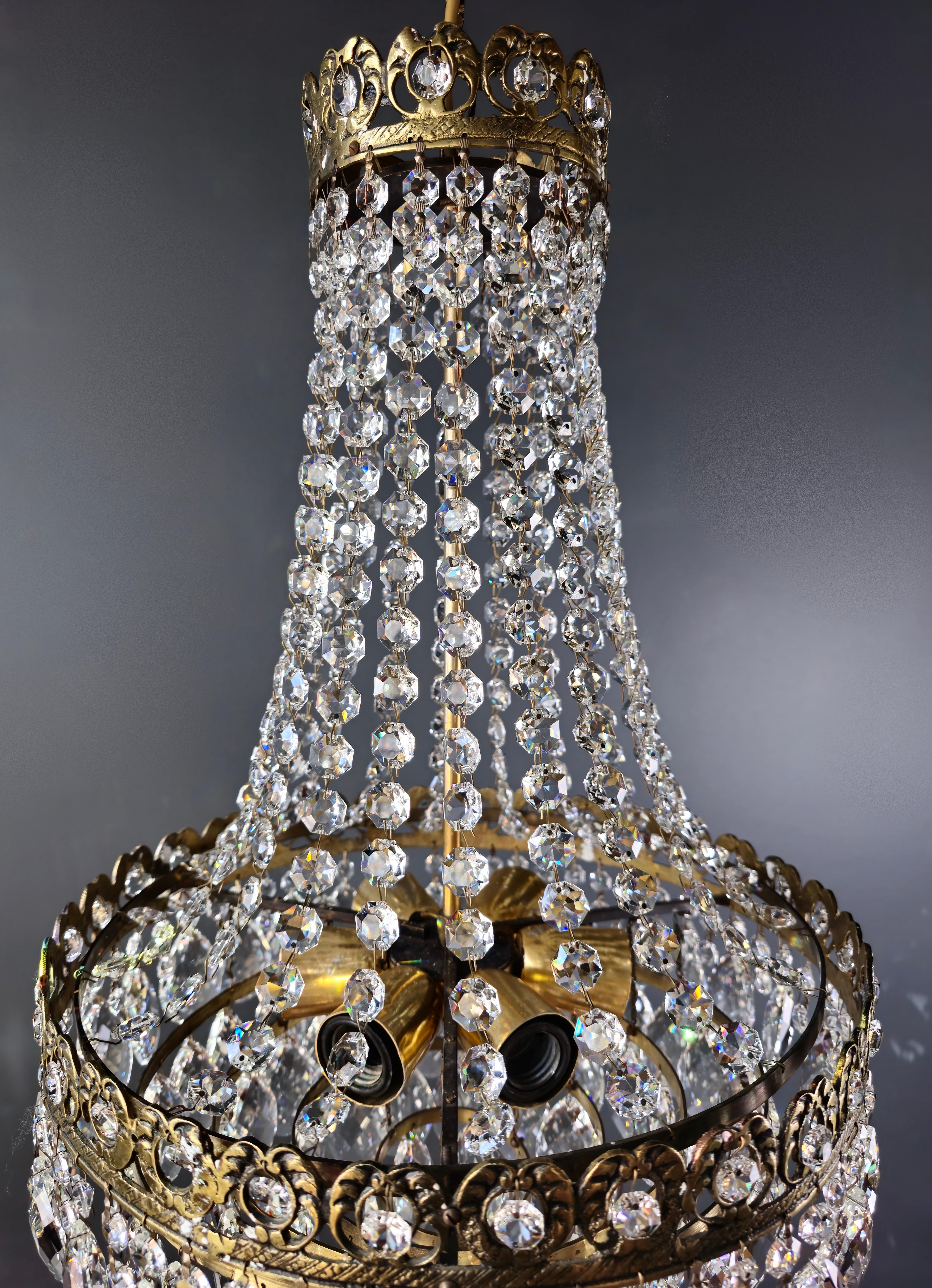 Laiton Plafonnier panier en laiton et cristal Empire Antique Art Nouveau en vente
