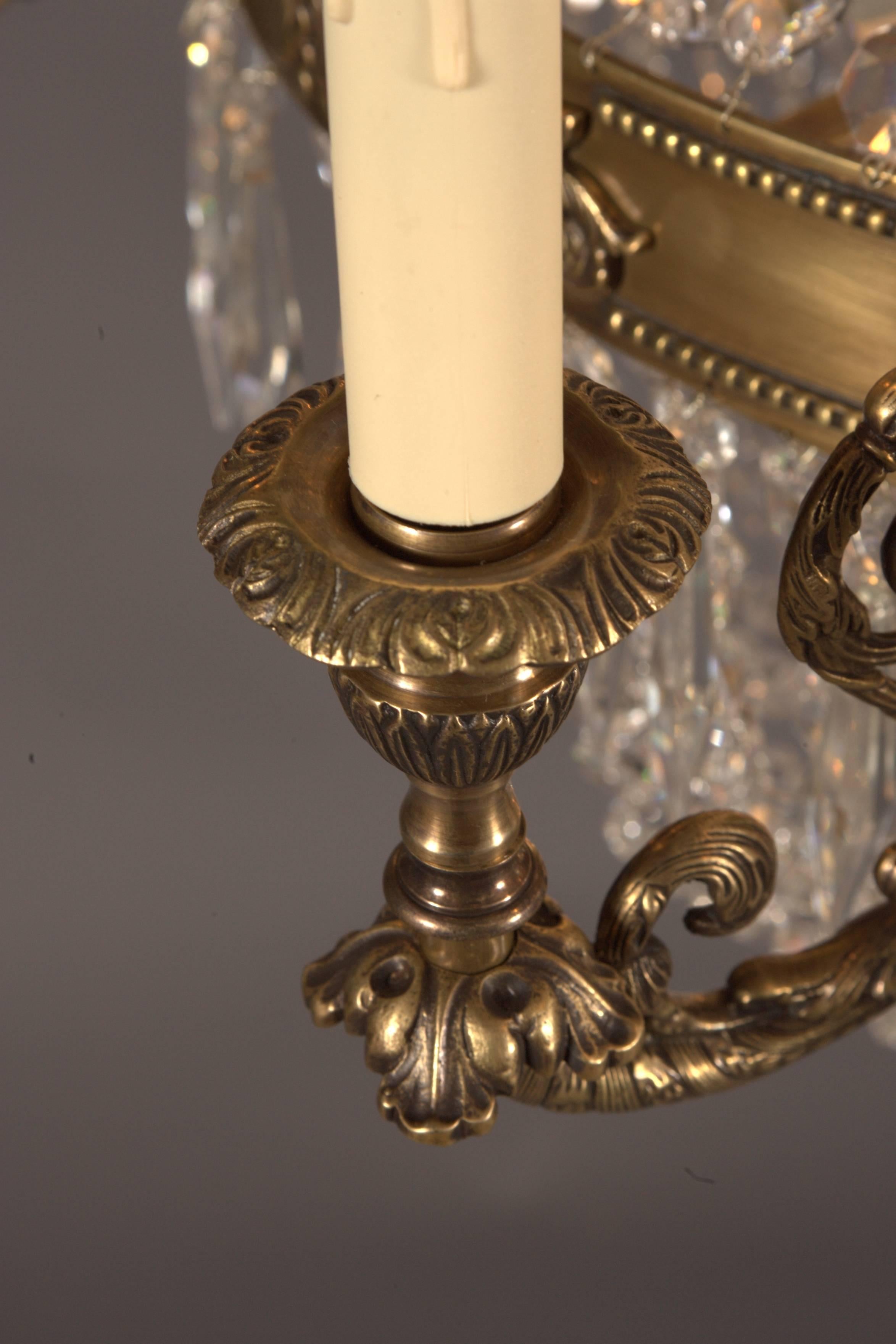 Lampadario a cesto in ottone antico in stile Biedermeier in vendita 1