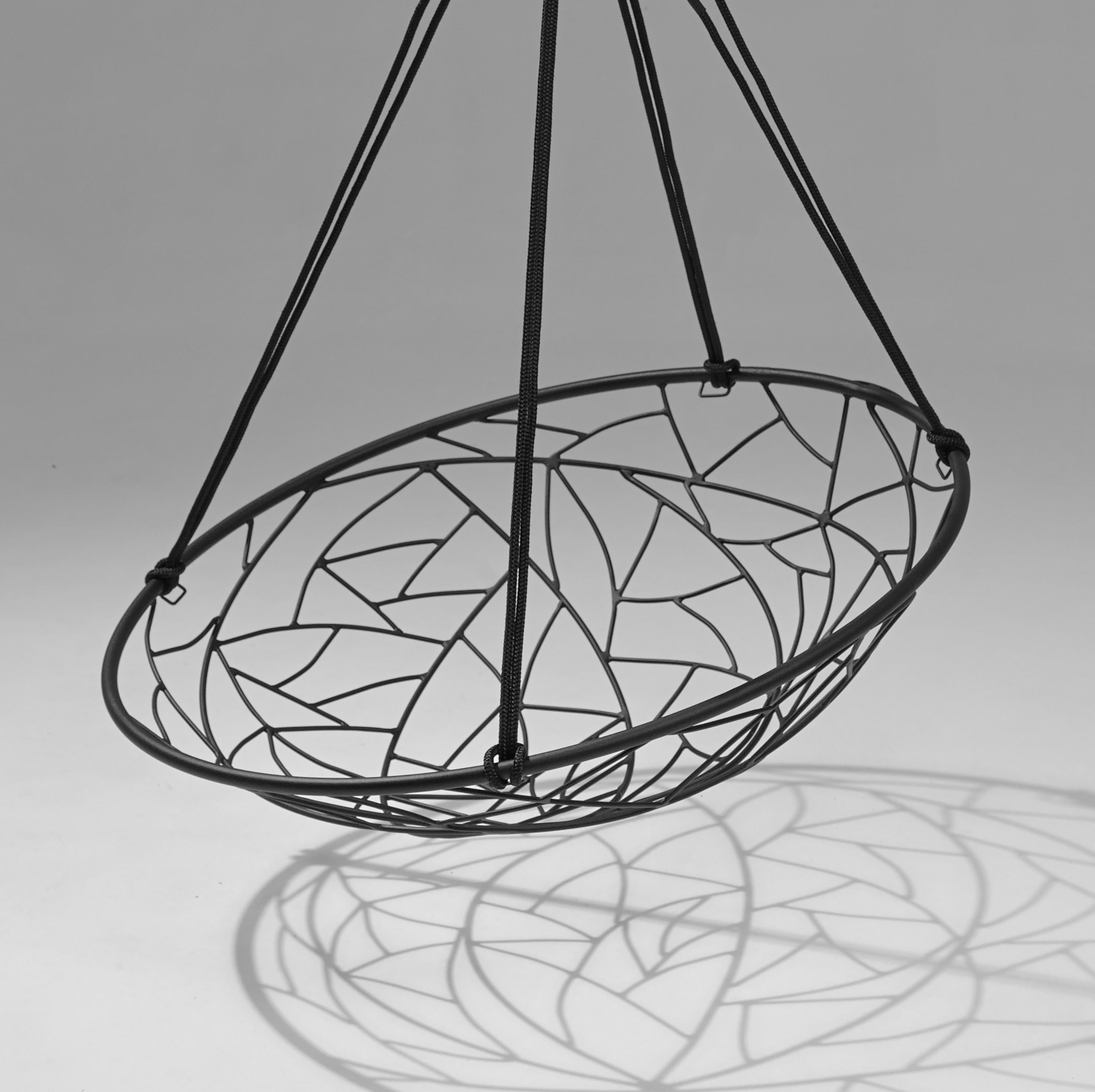 Modern Steel Basket Hanging Swing Chair (Südafrikanisch) im Angebot
