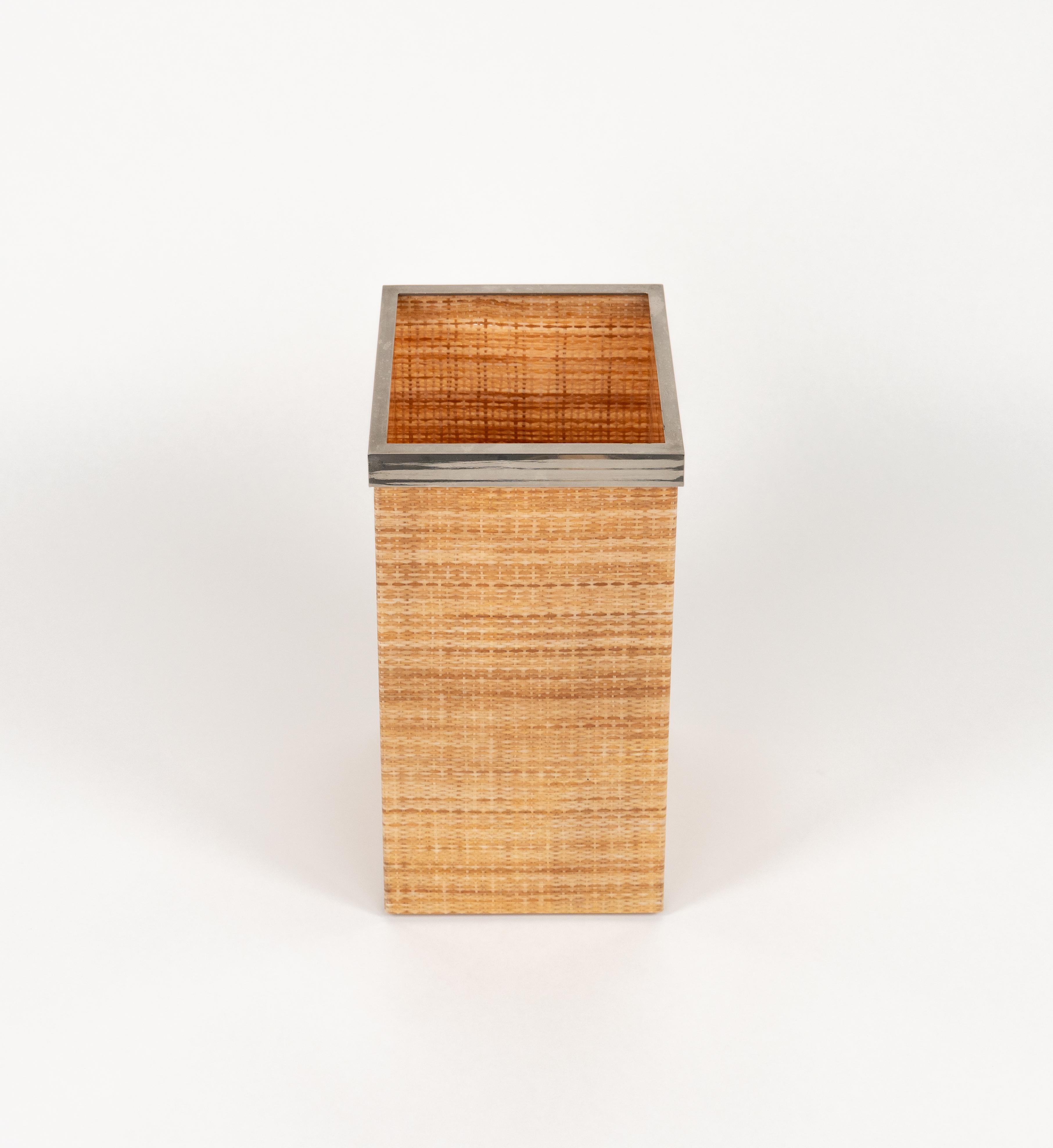 Métal Basket or Umbrella Stand in Lucite and Wicker Christian Dior Style, Italy 1970s en vente