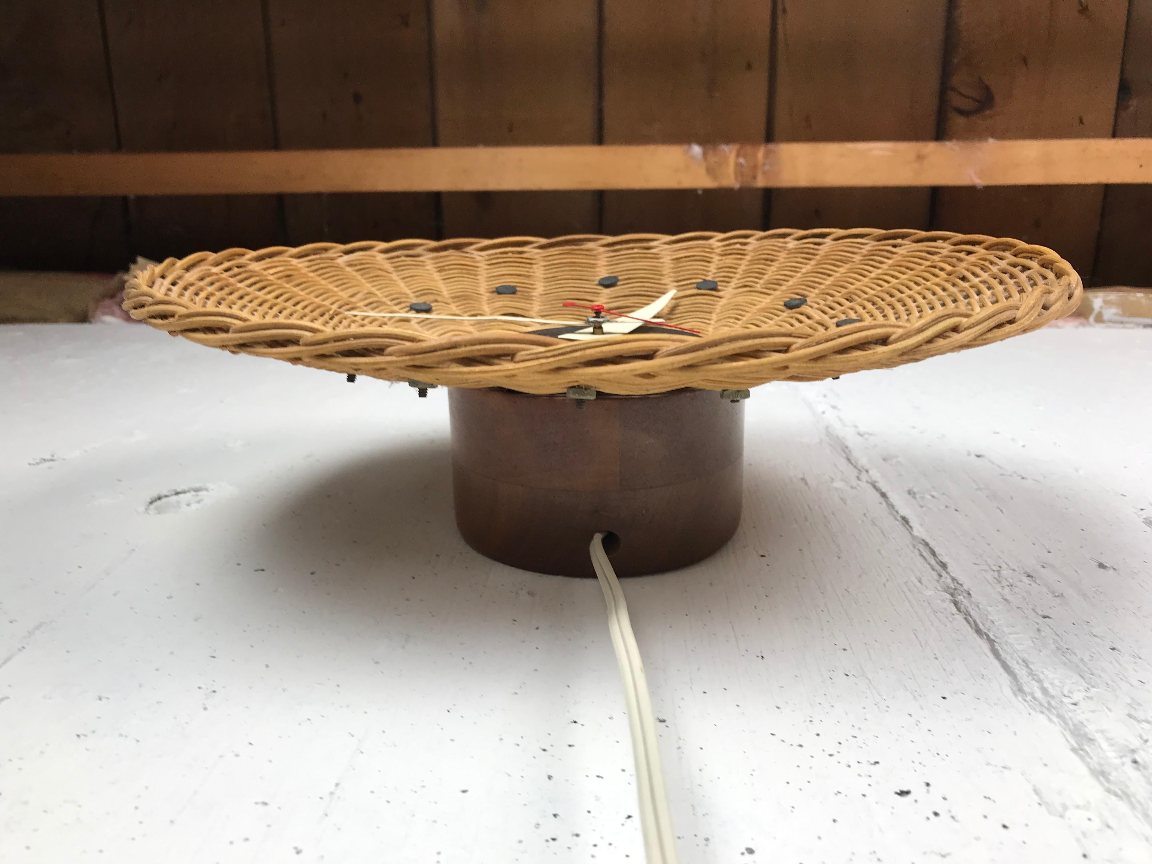 'Basket' Wall Clock by George Nelson and Irving Harper for Howard Miller In Good Condition In St.Petersburg, FL