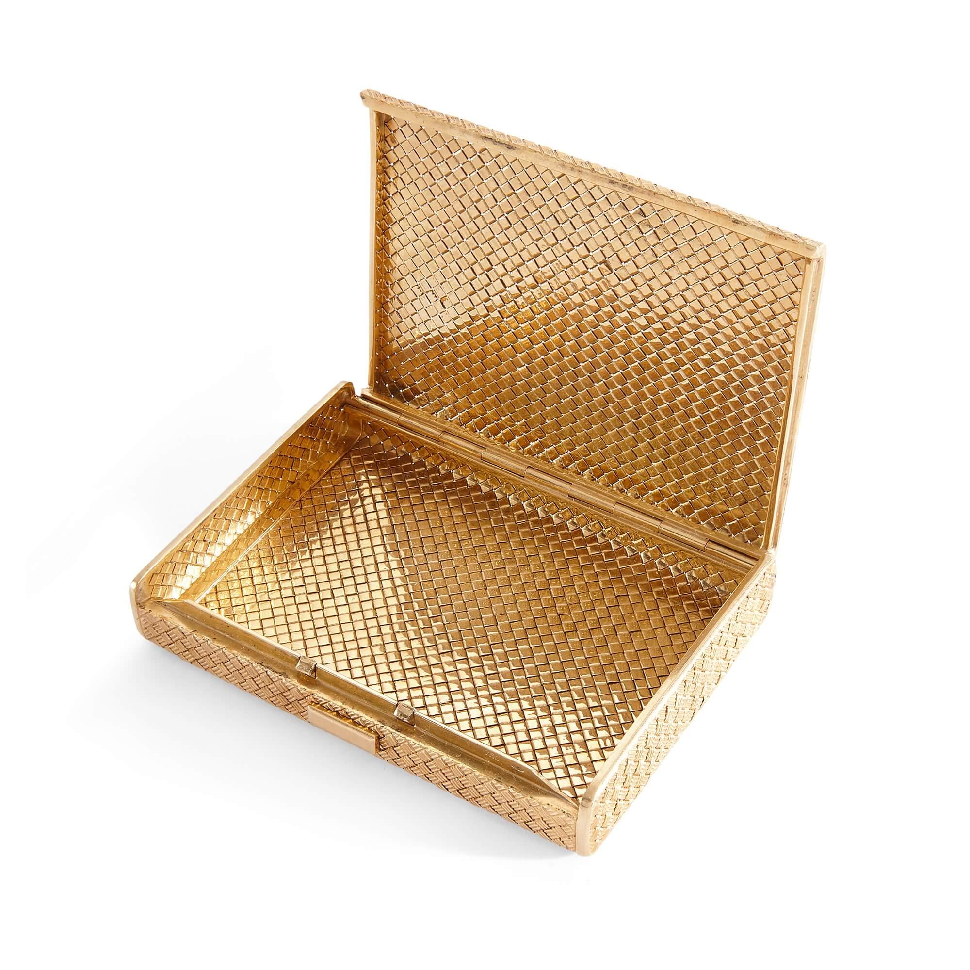 Belle Époque Basket Weave Design 18k Gold Cigarette Box For Sale