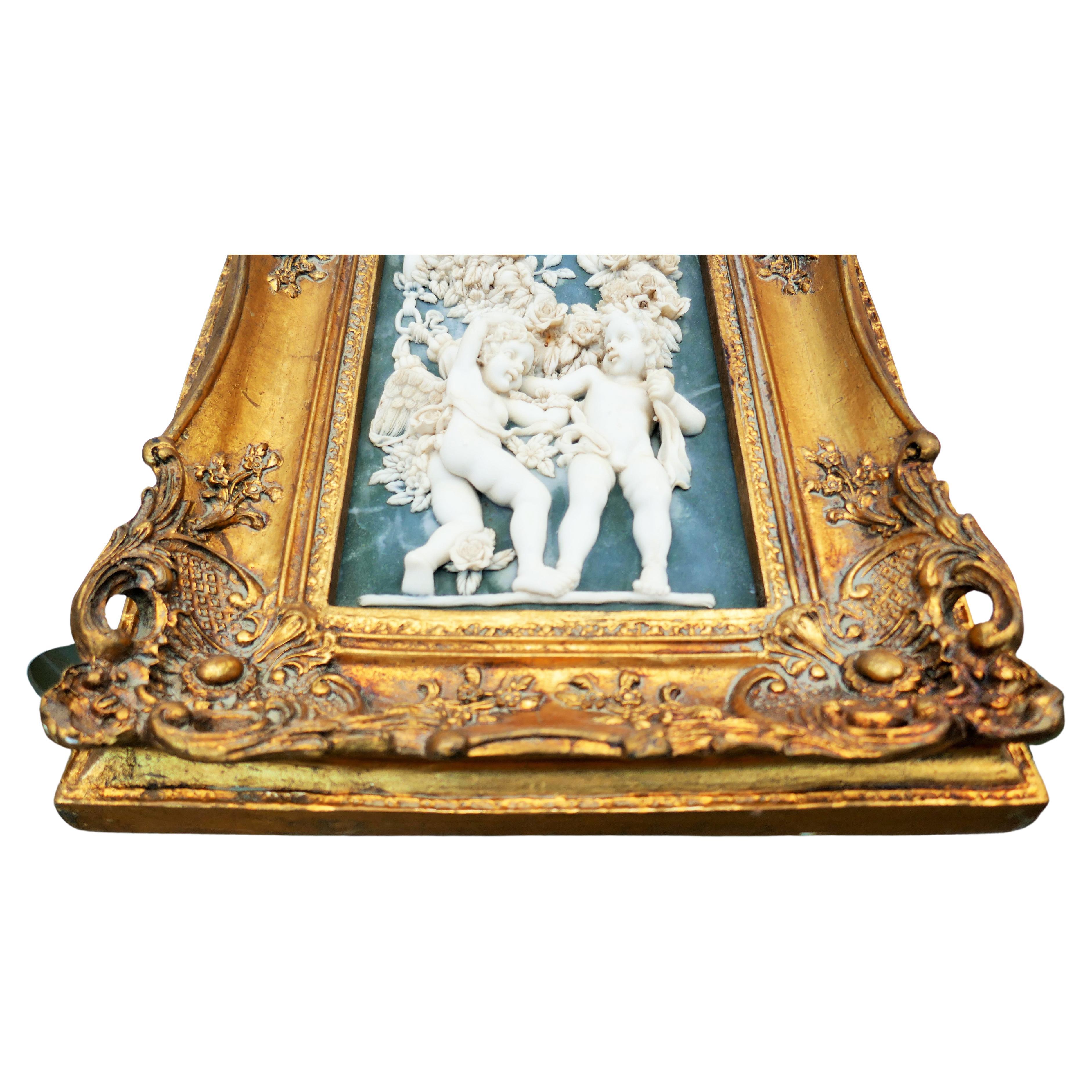 Marble powder bas-relief on wooden frame In Good Condition For Sale In Lugo, IT
