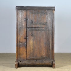 Basque Oak Storage Cabinet, 17th Century