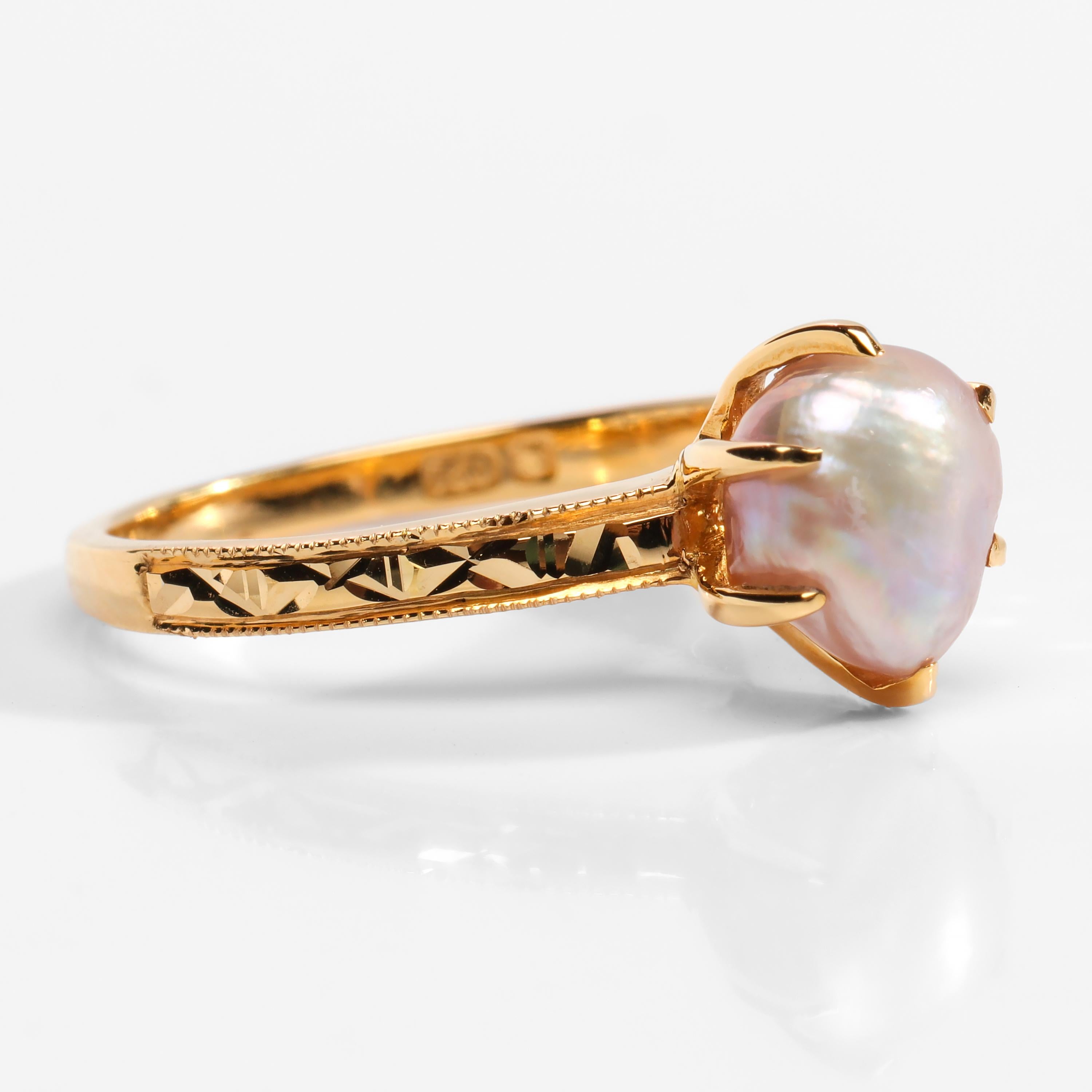 Basra Pearl Ring of Spectacular Color and Quality Certified Natural In New Condition In Southbury, CT