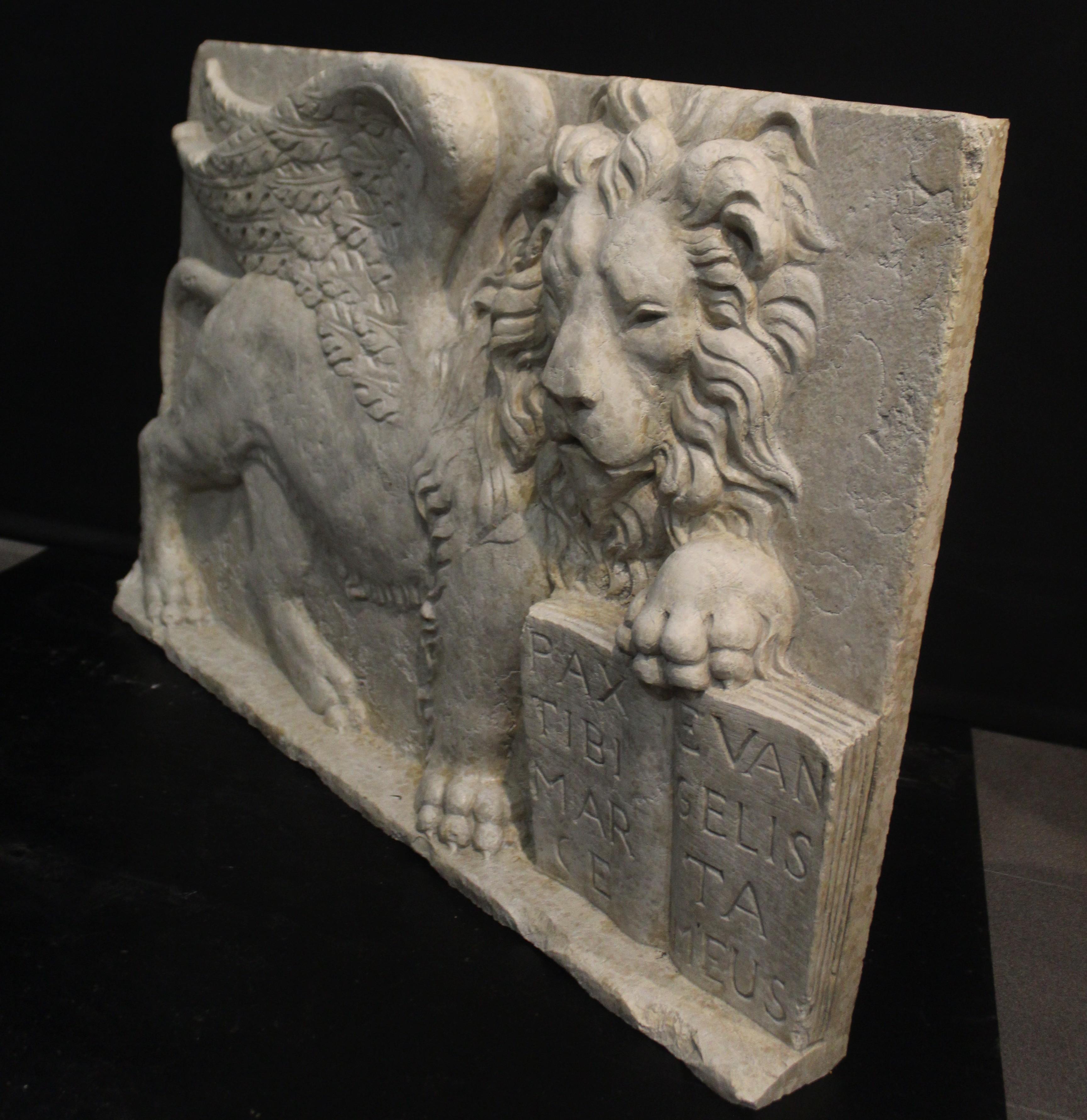 Bass-Relief Löwe von St. Markus im Angebot 1