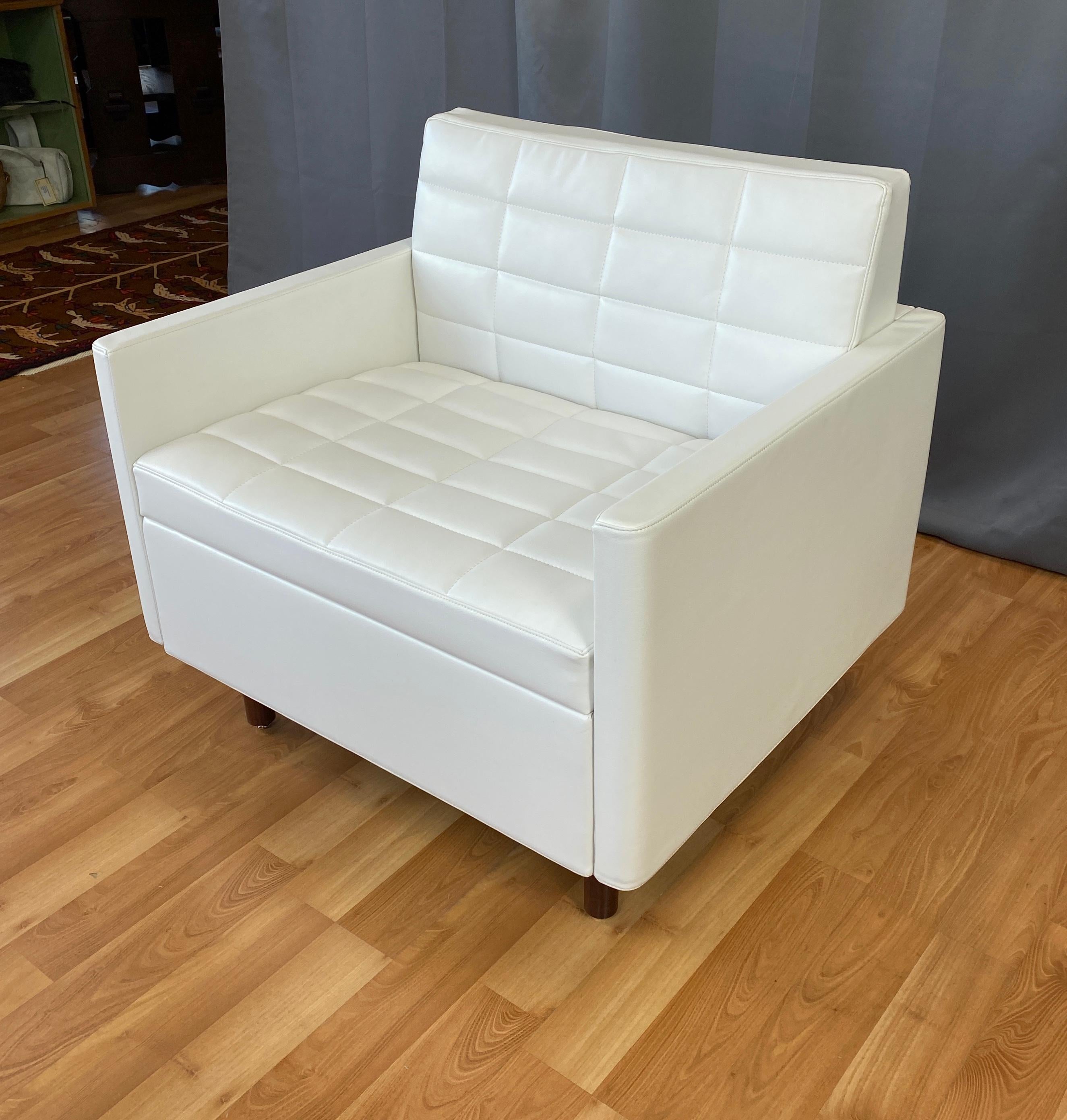 Bassamfellows Designed White Leather Tuxedo Classic Club Chair for Geiger 9
