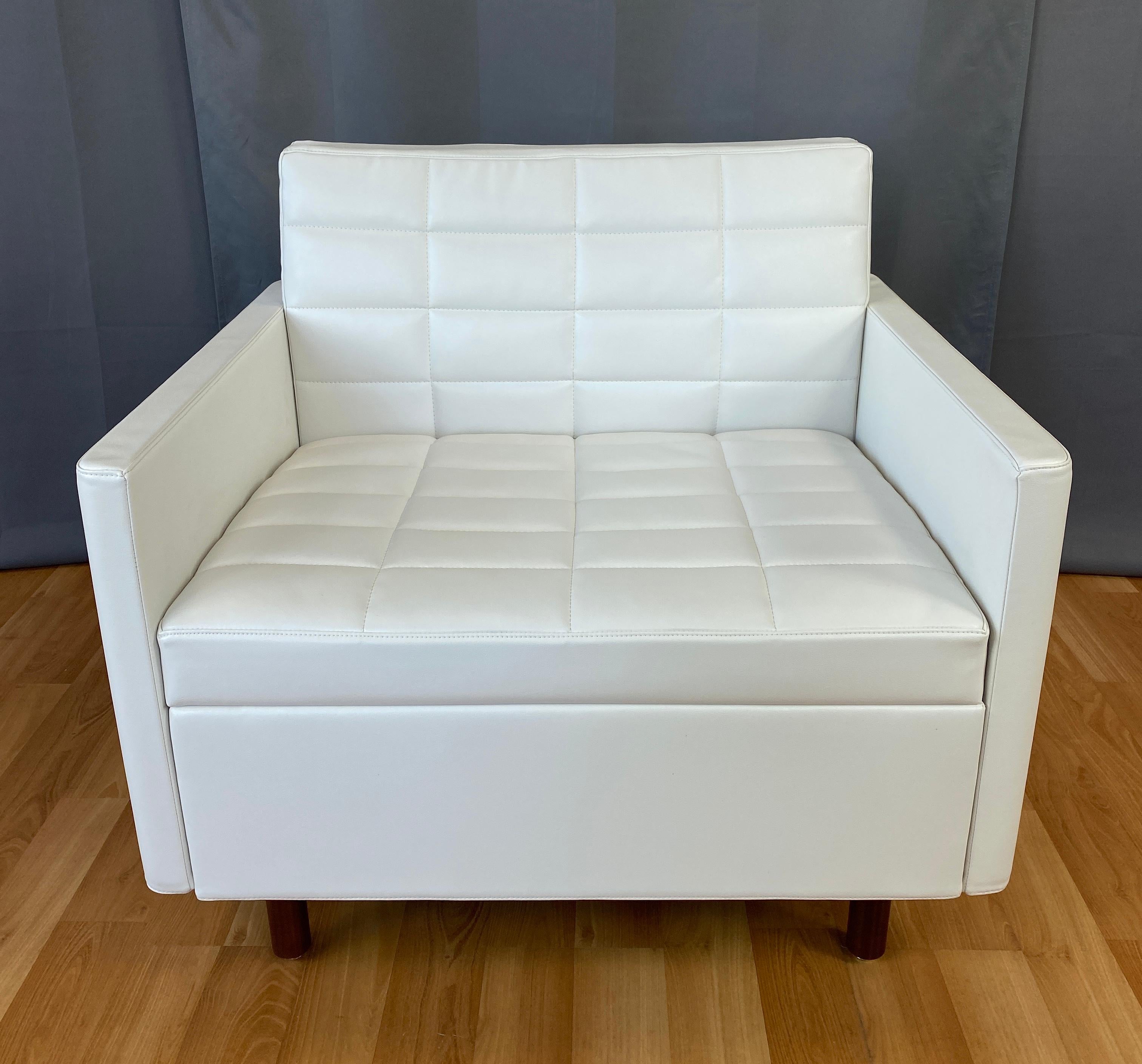 Bassamfellows Designed White Leather Tuxedo Classic Club Chair for Geiger In Good Condition In San Francisco, CA