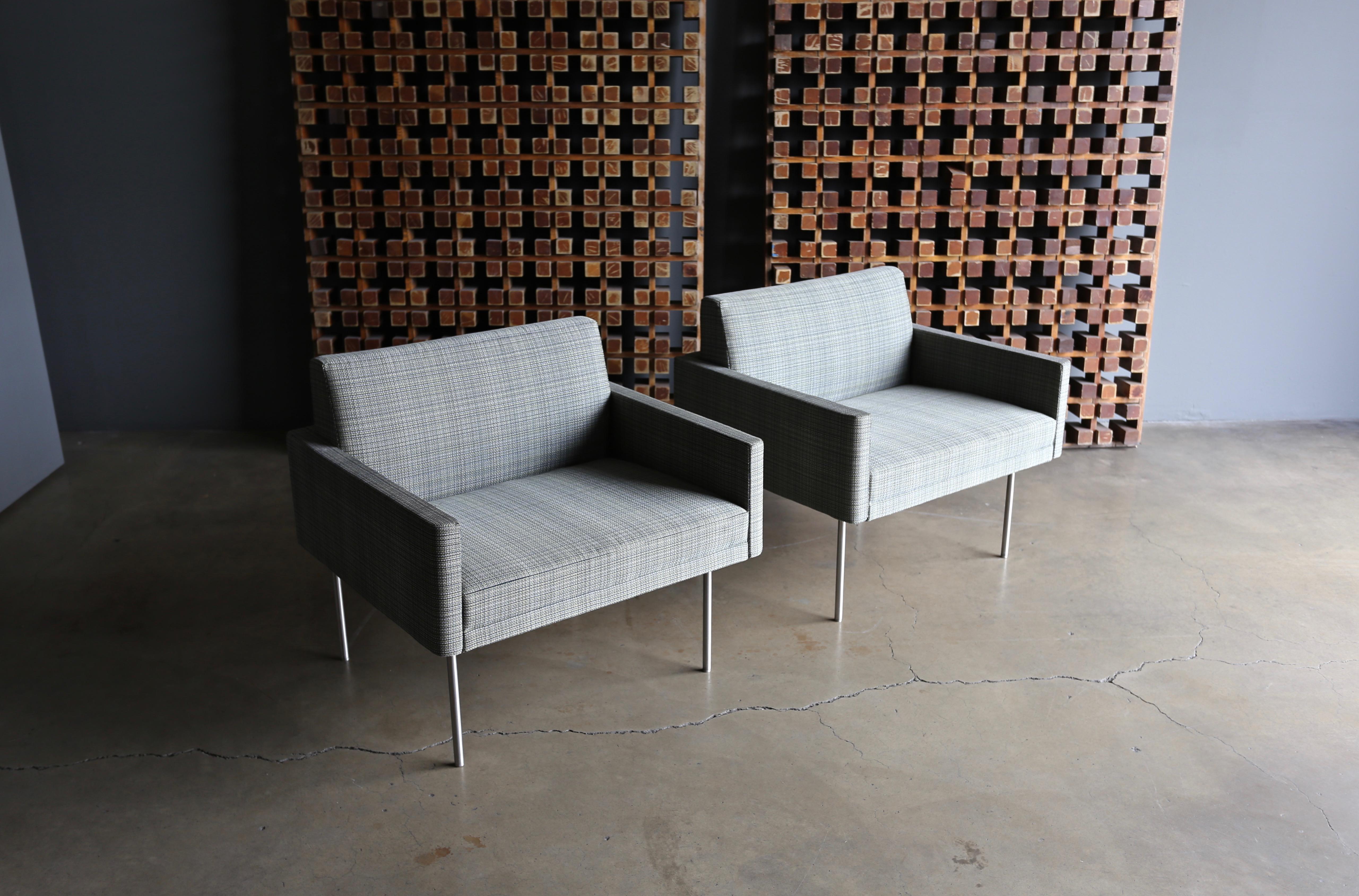 Bassam Fellows Tuxedo Component Lounge Chairs for Geiger, 2015 3