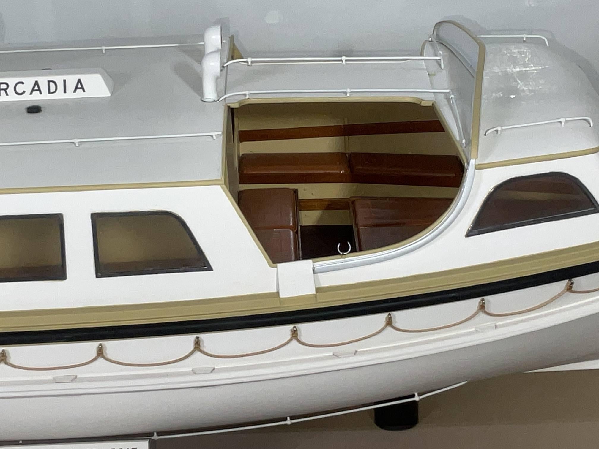 Modello del costruttore Basset Lowke della Crew Launch Arcadia in vendita 5