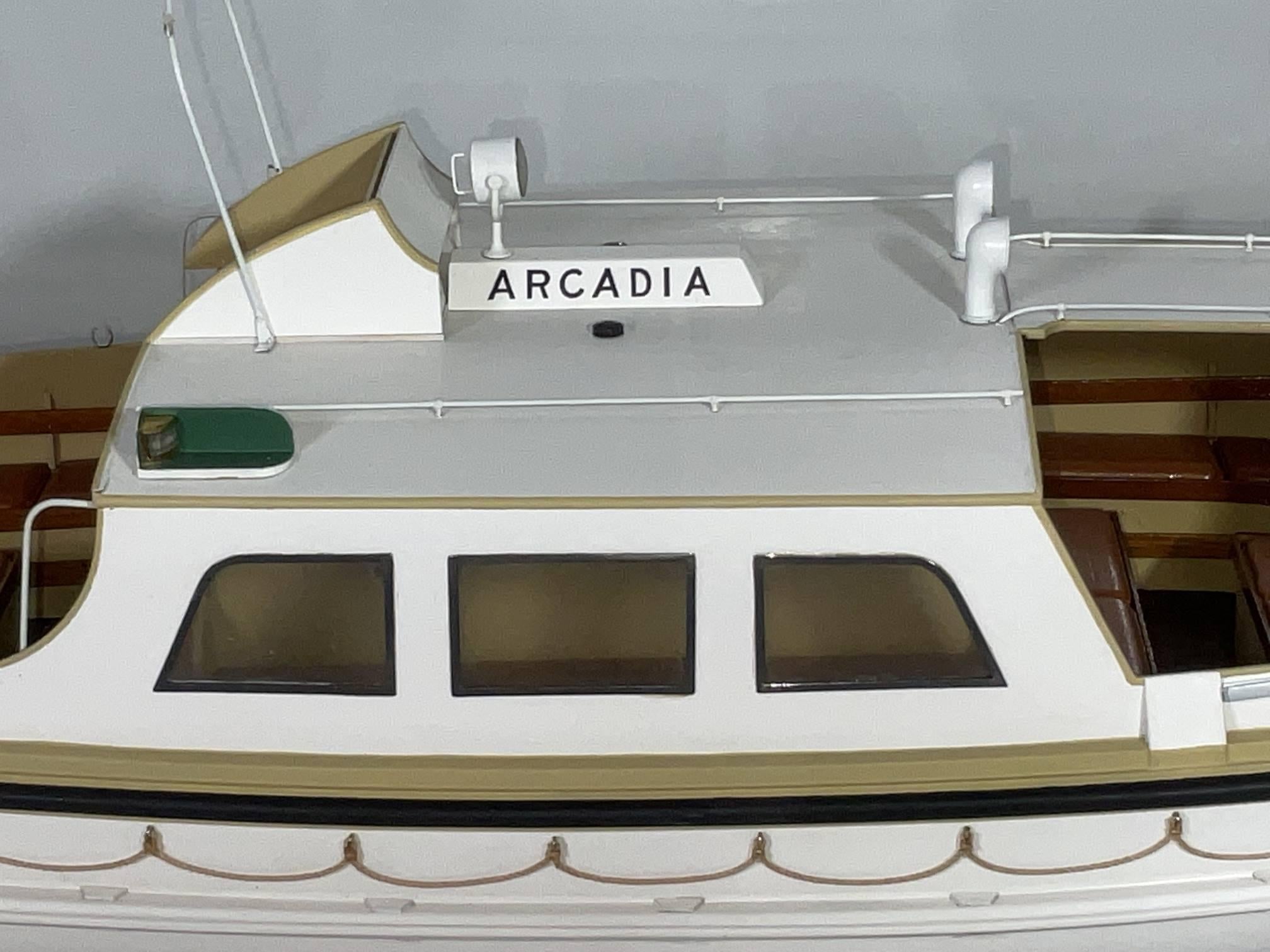 Modello del costruttore Basset Lowke della Crew Launch Arcadia in vendita 6