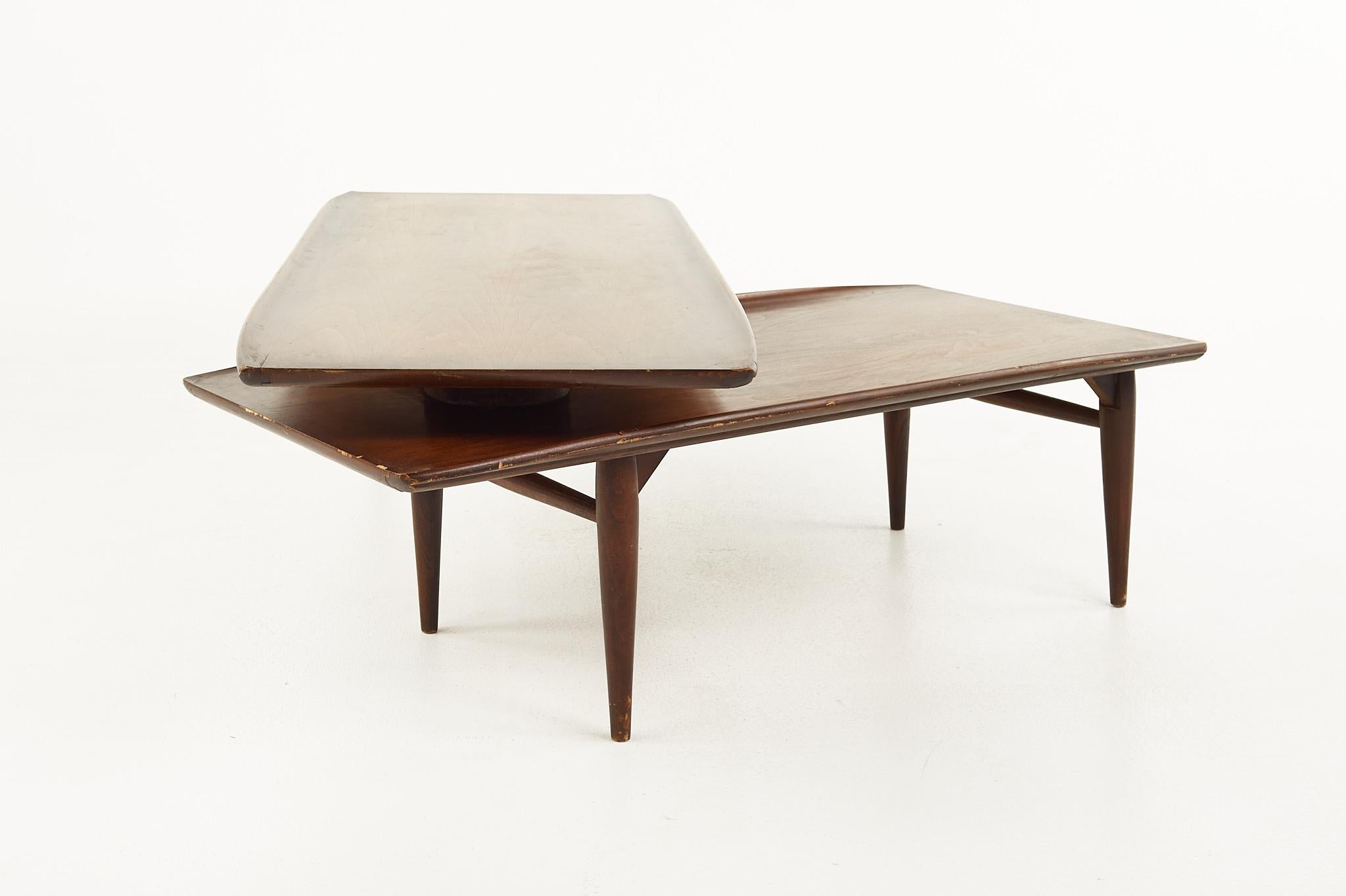 Late 20th Century Bassett Artisan Mid Century Walnut Switchblade Coffee Table