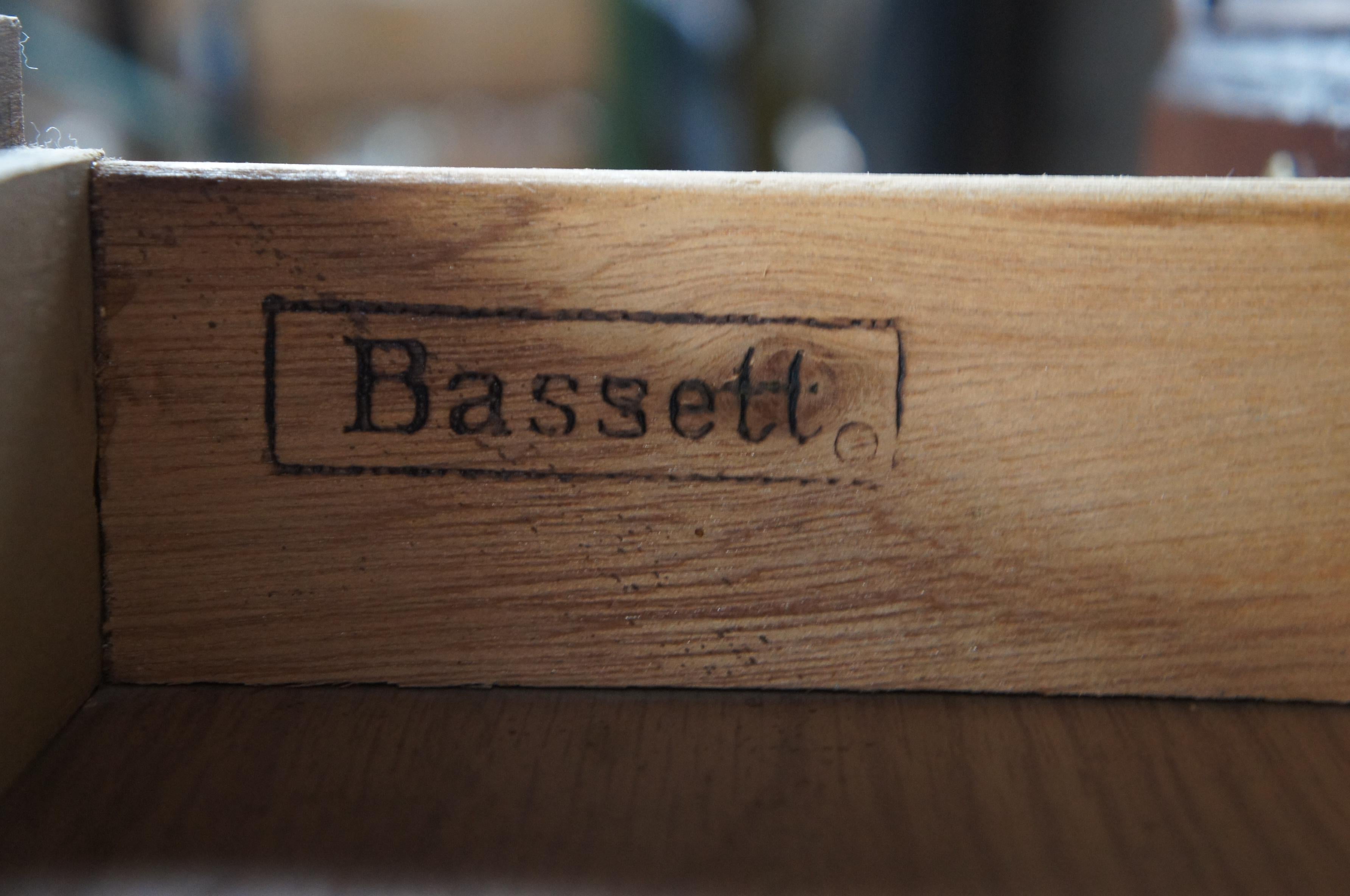 Bassett Cherry Queen Anne 2 Tier Serpentine Sideboard Console Sofa Hall Table 