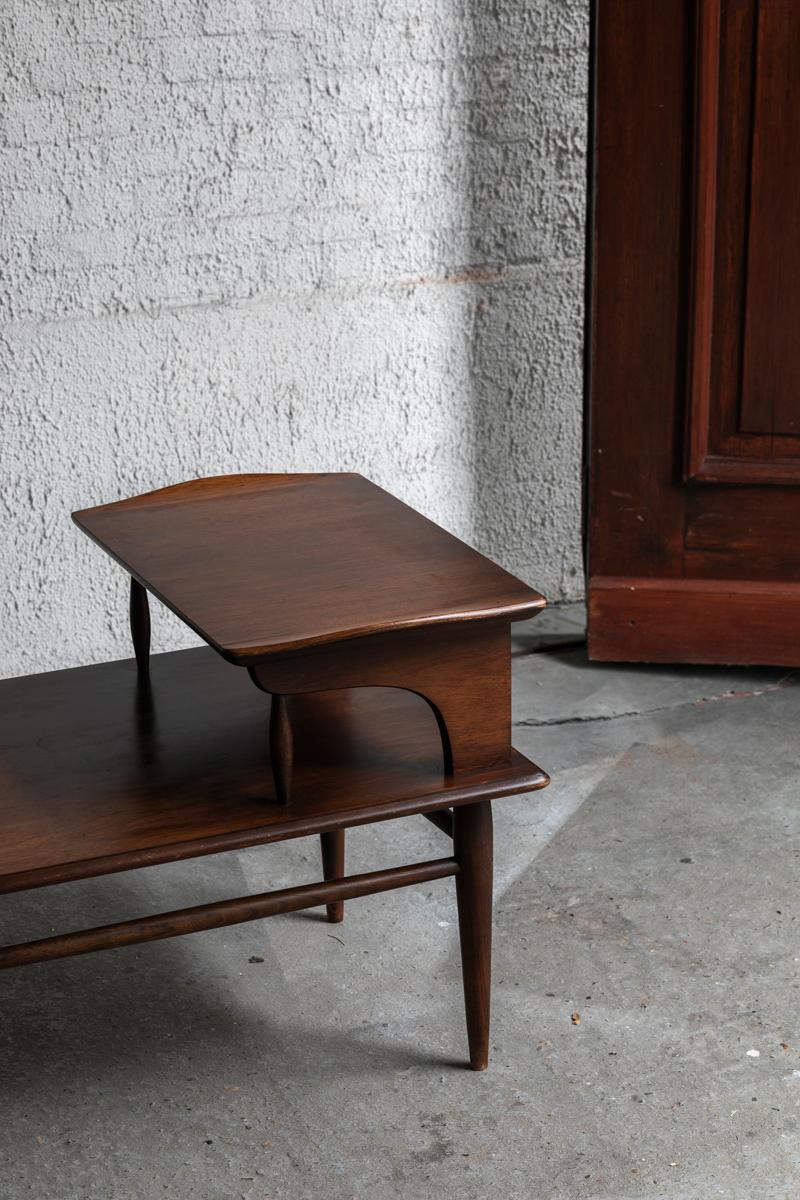 Bassett Furniture Beistelltisch aus Nussbaum, hergestellt in den USA, 1960er Jahre (amerikanisch)