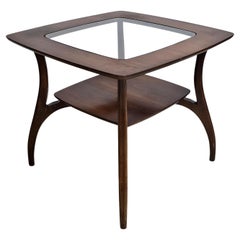 Bassett Industries Mid-Century Beistelltisch aus Nussbaum und Glas