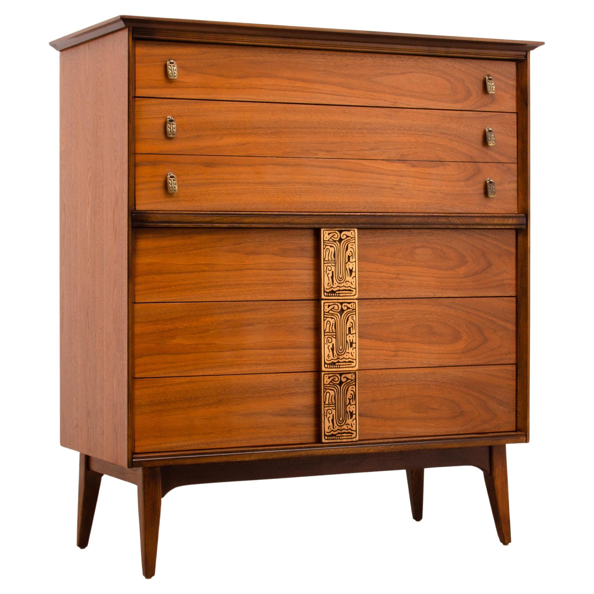 Bassett Furniture Commodes and Chests of Drawers