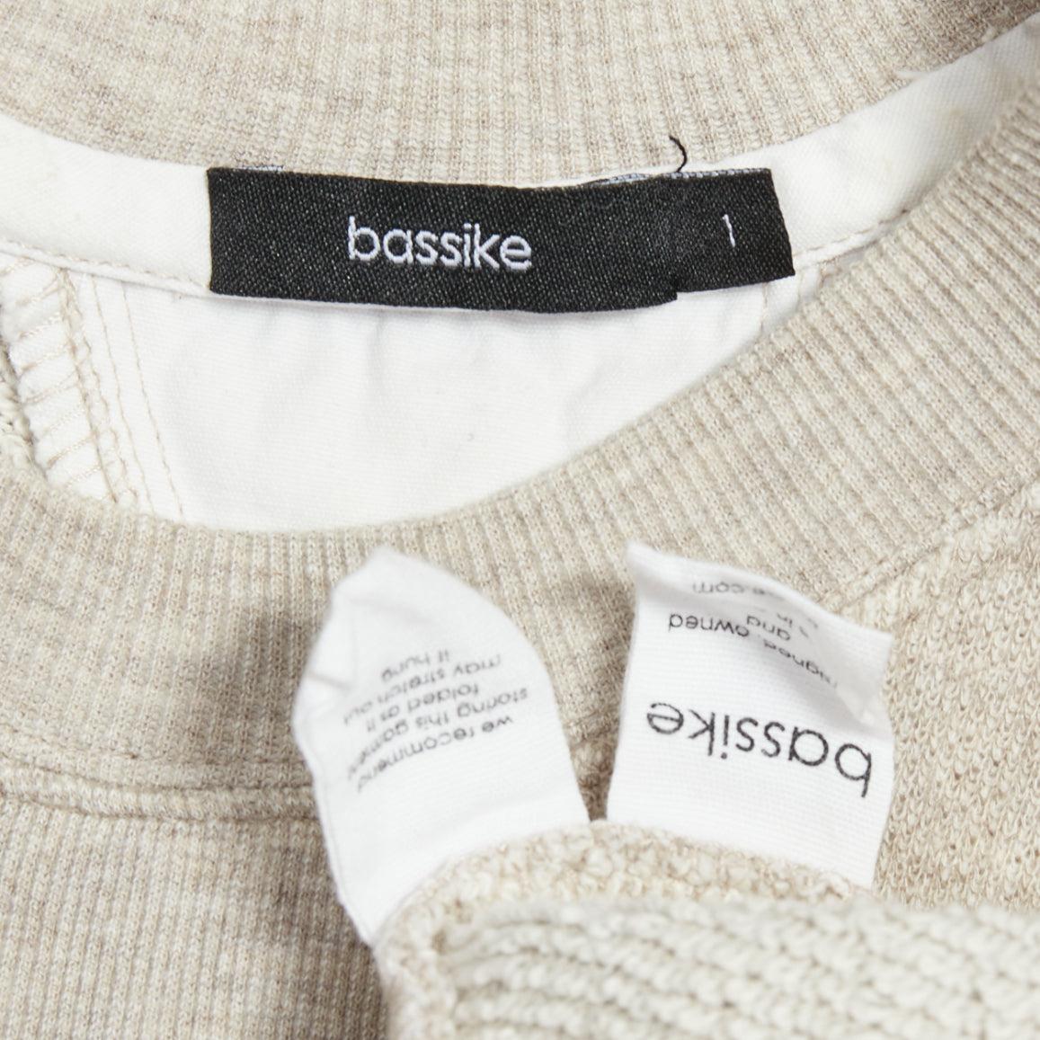 BASSIKE Washed Cut Out Sweat beige cold shoulder frayed sweater Sz1 en vente 3