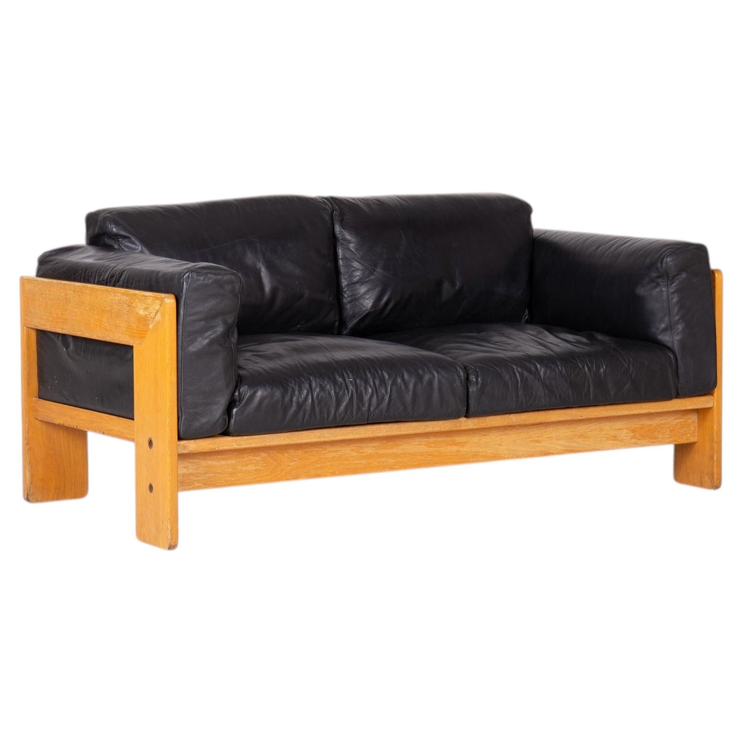 Tobia Scarpa Bastiano 2 seater sofa, leather and wood, 1968, Knoll For Sale