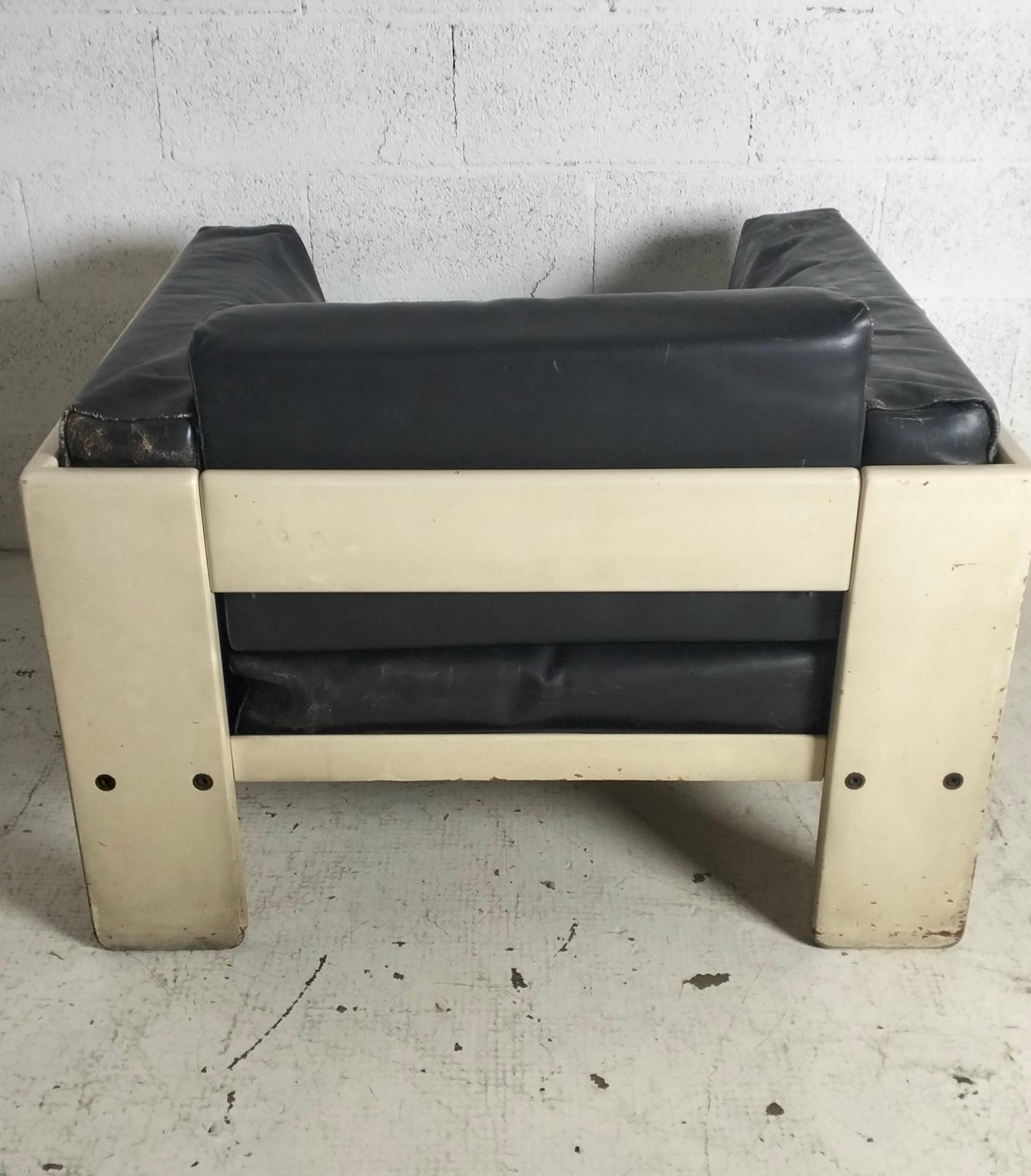 Bastiano leather armchair by Afra e Tobia Scarpa for Gavina 60s, 70s For Sale 2