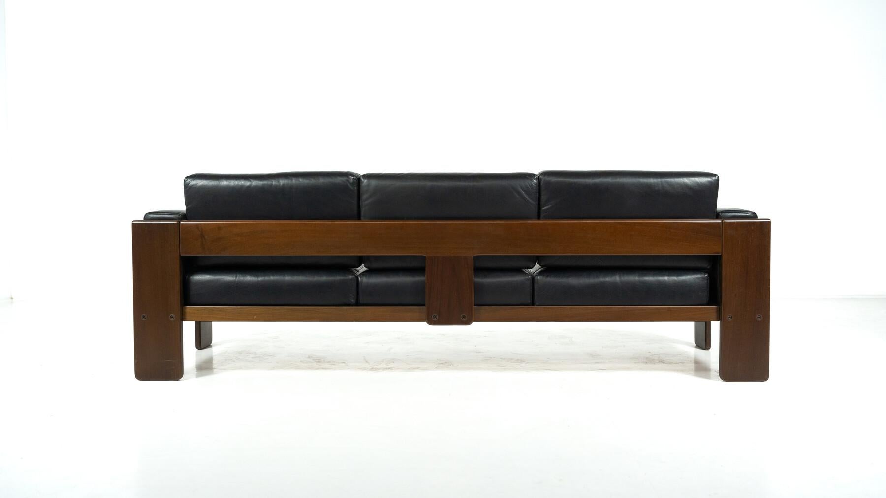 Bastiano Sofa by Tobia Scarpa for Knoll, leather and Wood , Italy, 1962 en venta 2
