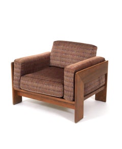 Sedia da salotto in stile Bastiano alla maniera di Afra & Tobia Scarpa.