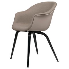 Chaise de salle à manger Bat, tapissée sur le devant, base en bois, chêne naturel
