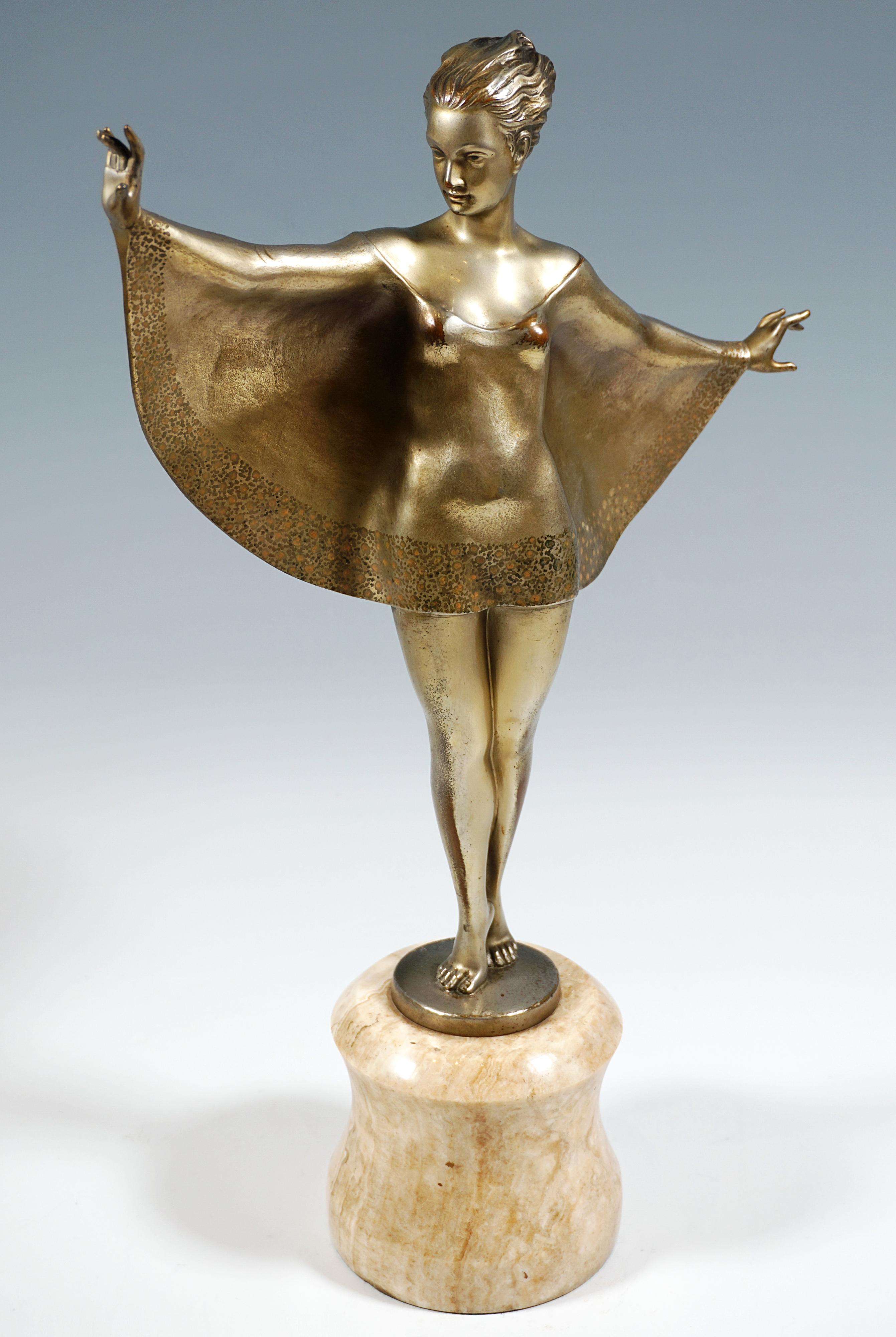 'Bat Girl', Viennese Art Déco Bronze Dancer by Josef Lorenzl c. 1915/1920 In Good Condition In Vienna, AT