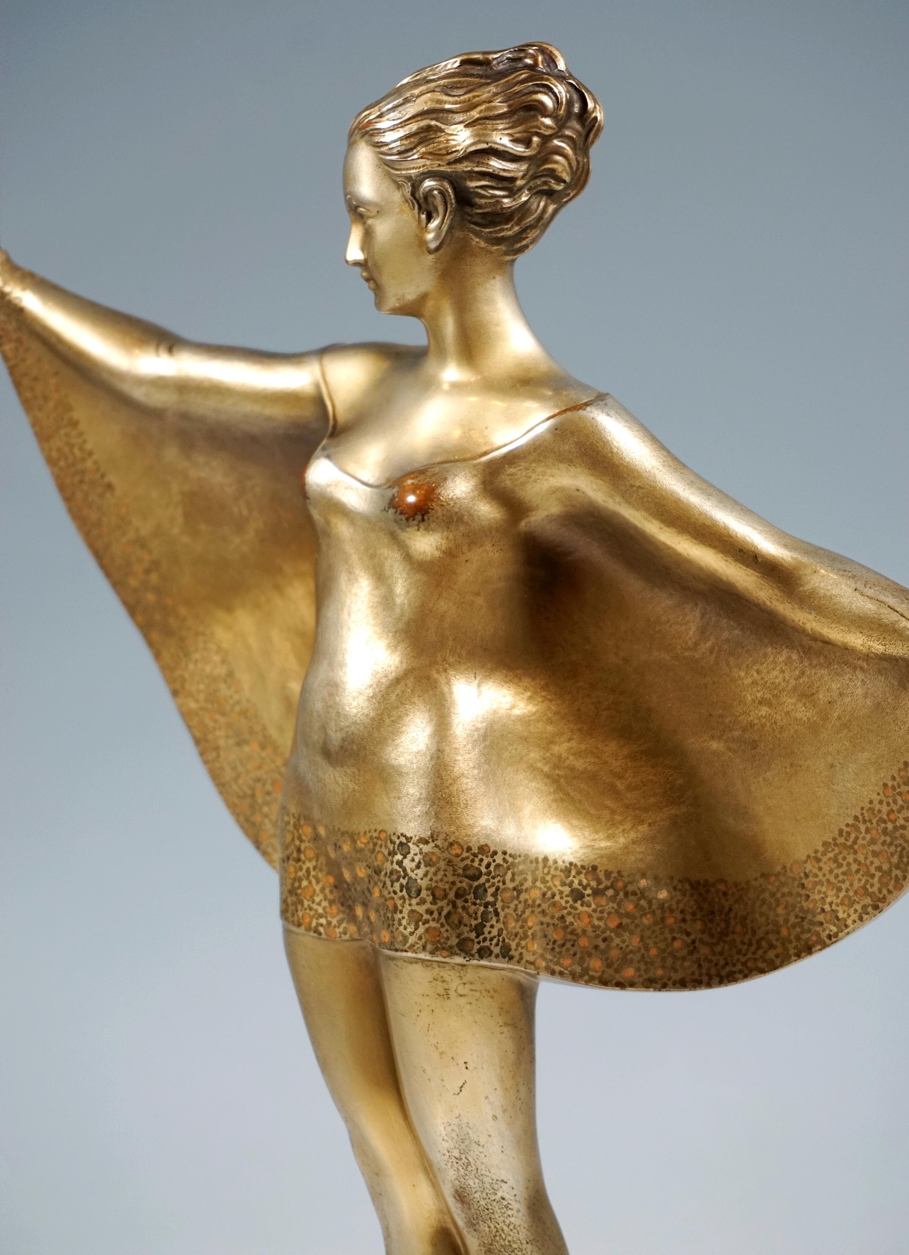 Early 20th Century 'Bat Girl', Viennese Art Déco Bronze Dancer by Josef Lorenzl c. 1915/1920