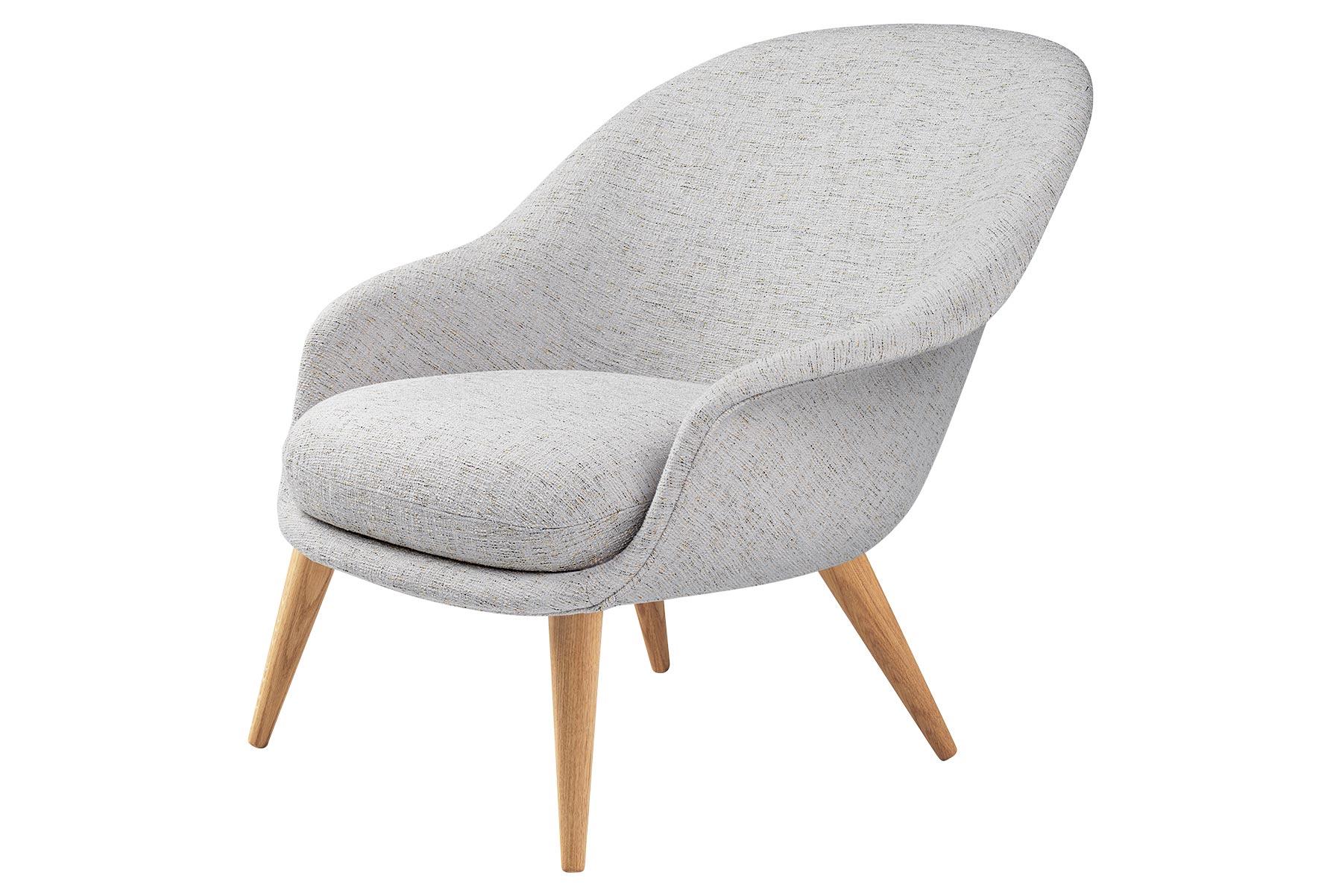 Fauteuil de salon à dossier bas Bat, entièrement tapissé, base en chêne teinté en vente 3