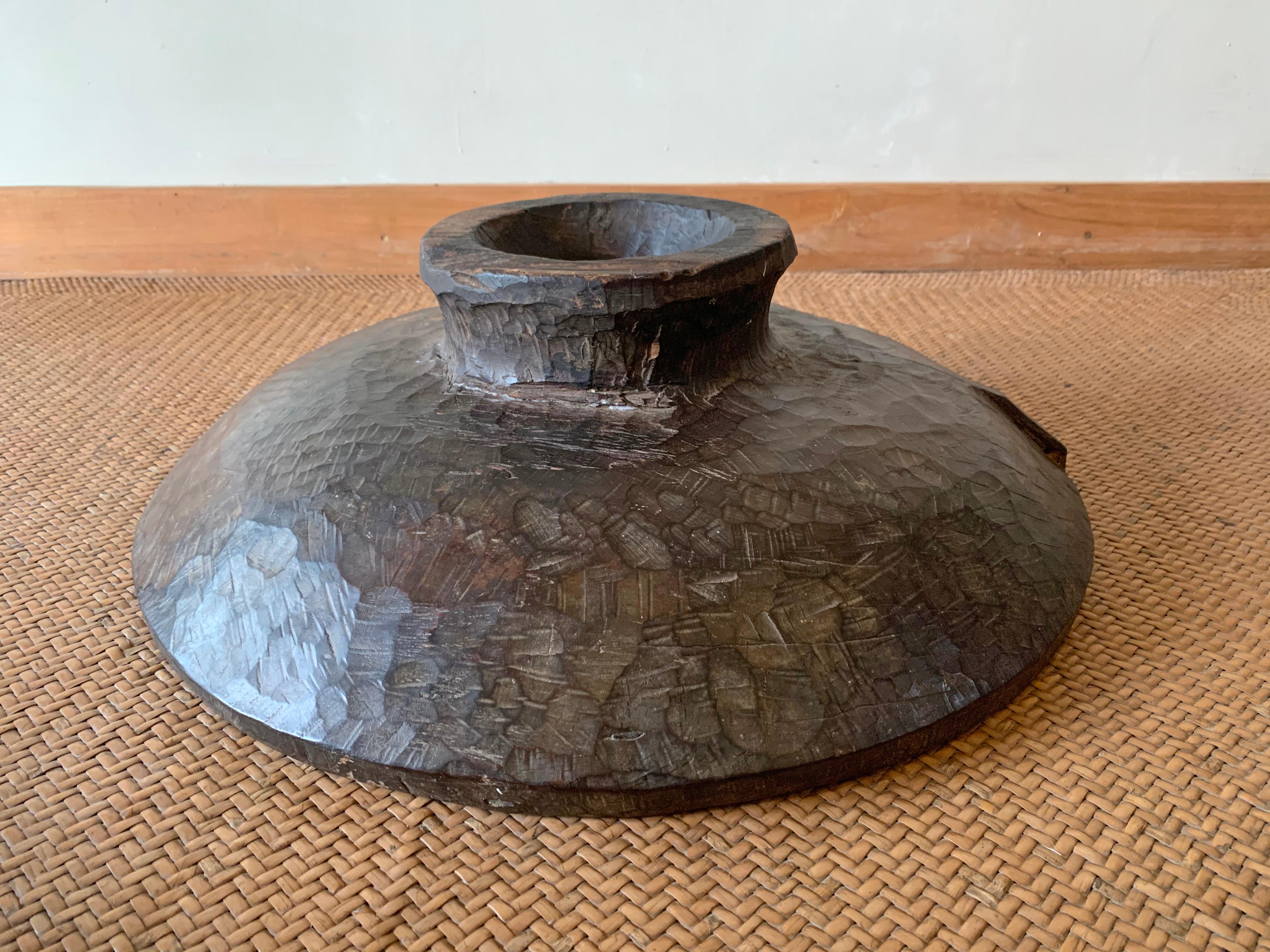 Hand-Carved Batak Tribe Ceremonial Bowl from Jackfruit Wood, Early 20th Century