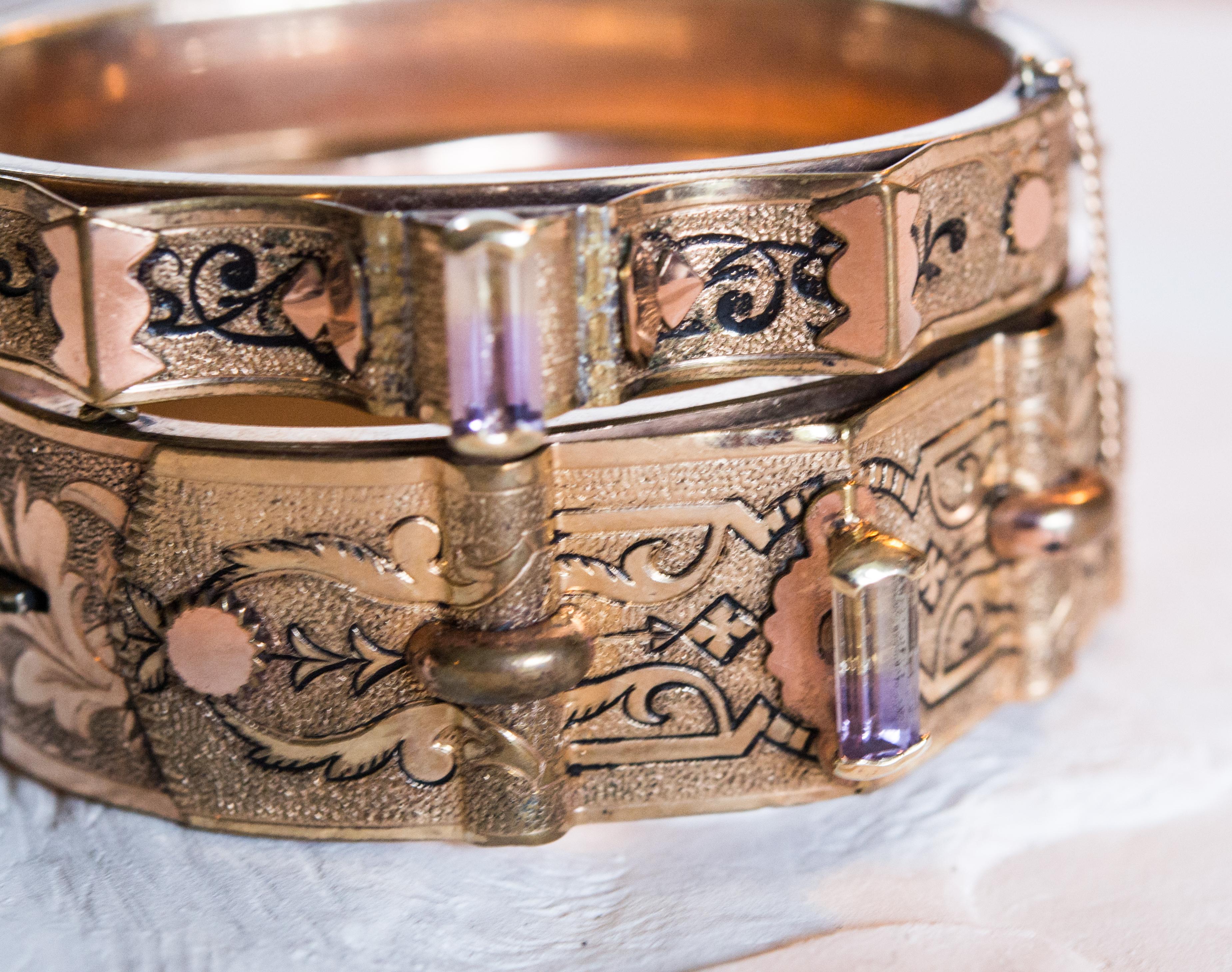 Be mine forever, dear
10k gold Original Bates and Bacon bangle circa 1860 USA,
ametrine baguette capped in 14k gold
A talisman to honor commitment. Show up and be fully present.
The way you do anything is the way you do everything. Be
committed to