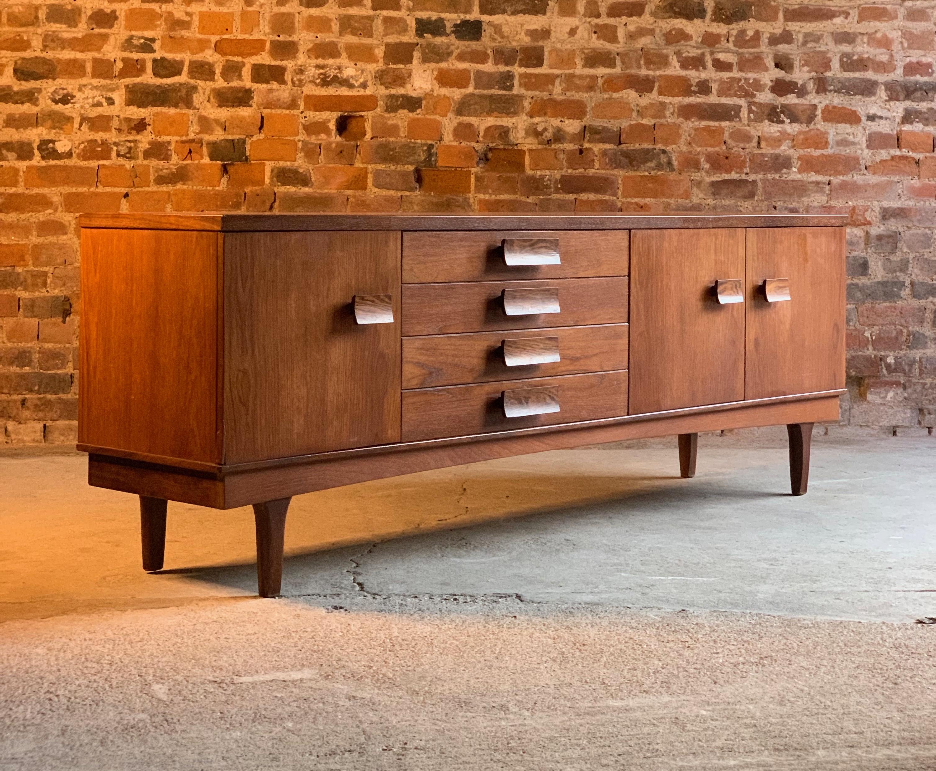 bathroom credenza