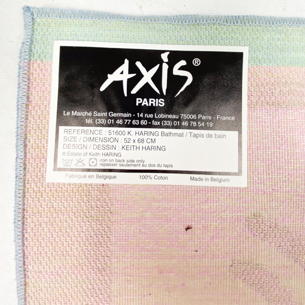 Postmoderne mat de salle de bains fabriqué par Axis avec le design de Keith Haring. en vente