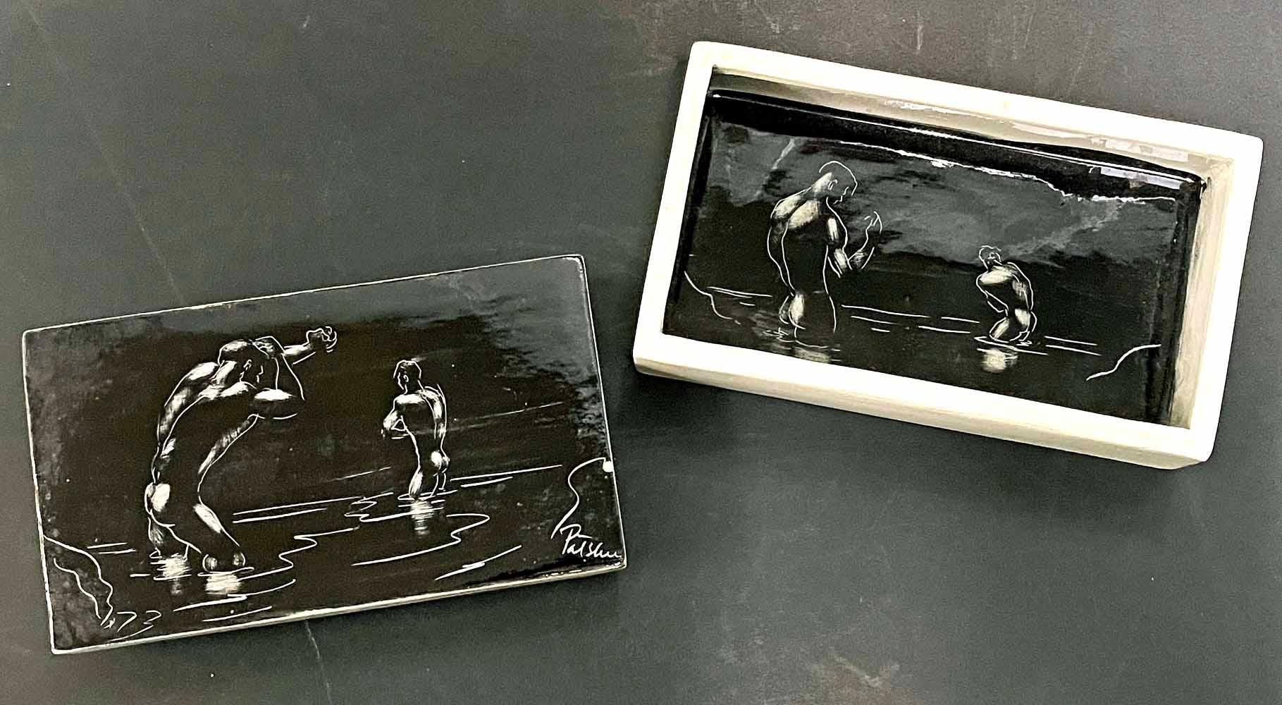 Américain Boîte en céramique rare « Bathing in Laguna at Midnight » avec nus masculins, milieu du siècle dernier en vente
