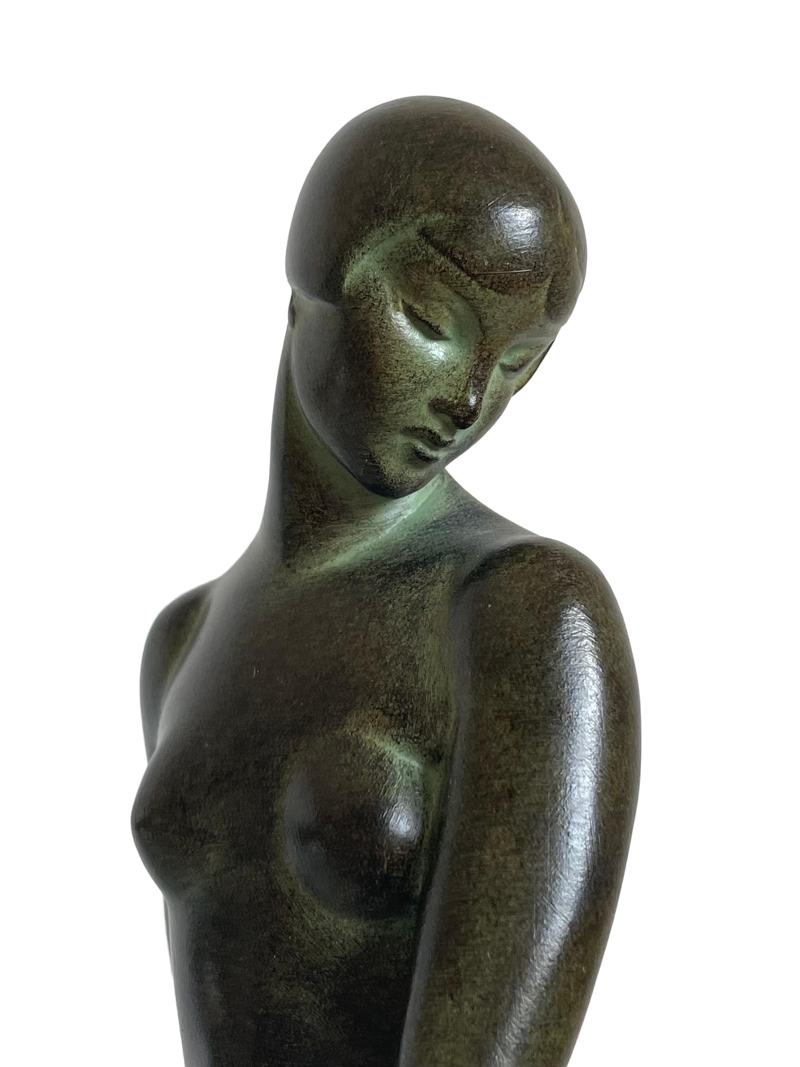 Patiné Sculpture de style Art déco Ondine de Pierre Le Faguays pour Max Le Verrier en vente