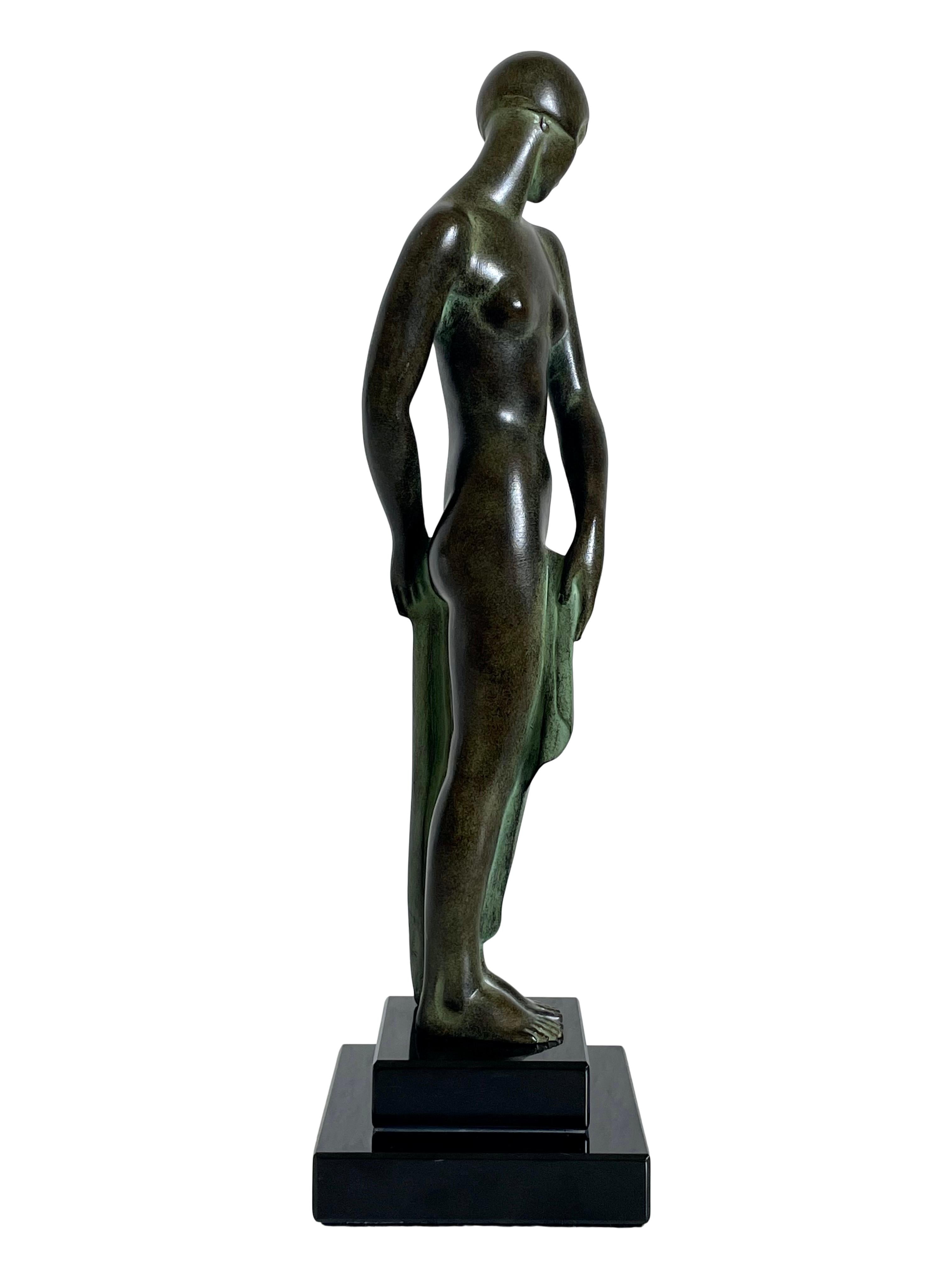 XXIe siècle et contemporain Sculpture de style Art déco Ondine de Pierre Le Faguays pour Max Le Verrier en vente