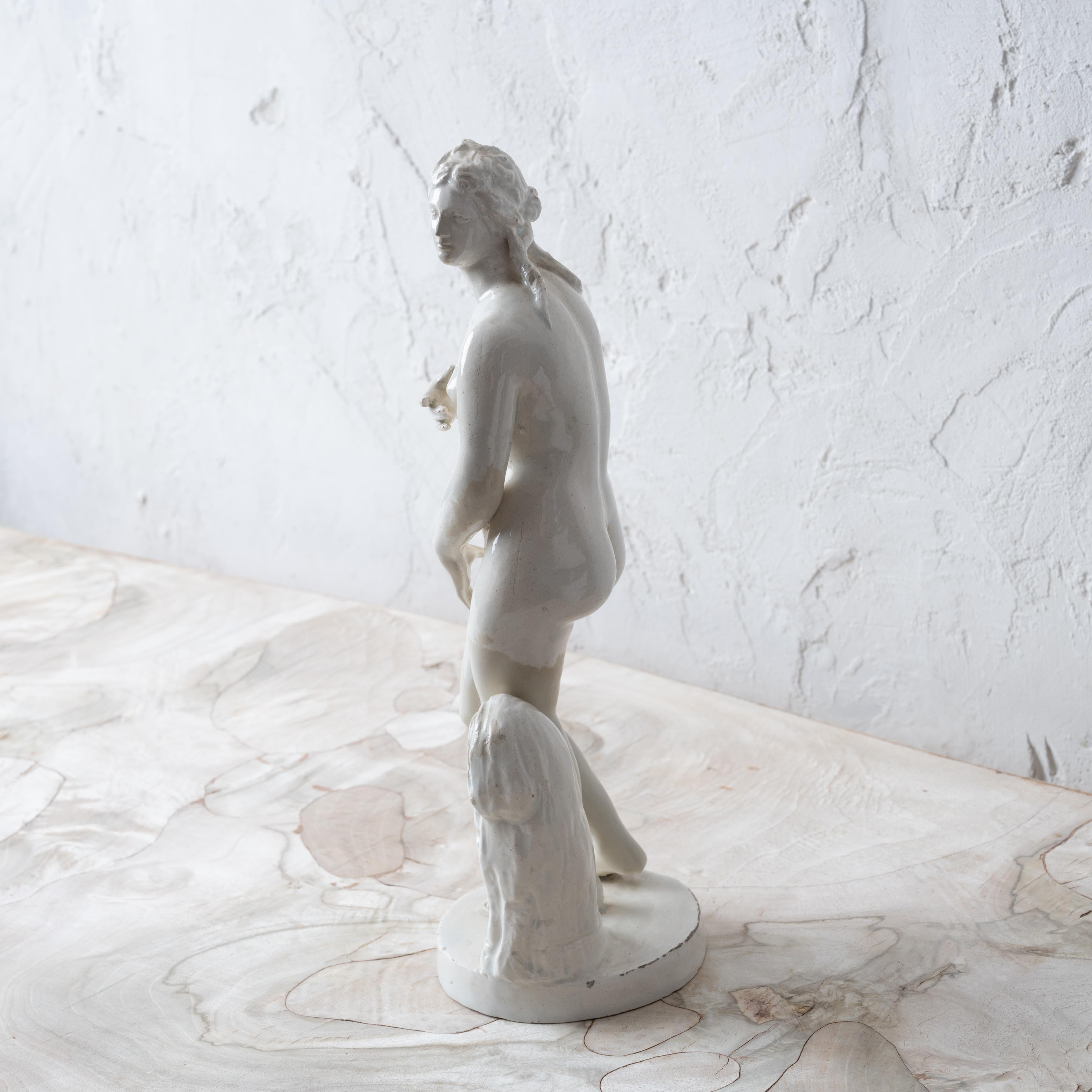 Porcellana Venere al bagno di Capodimonte, XIX secolo in vendita